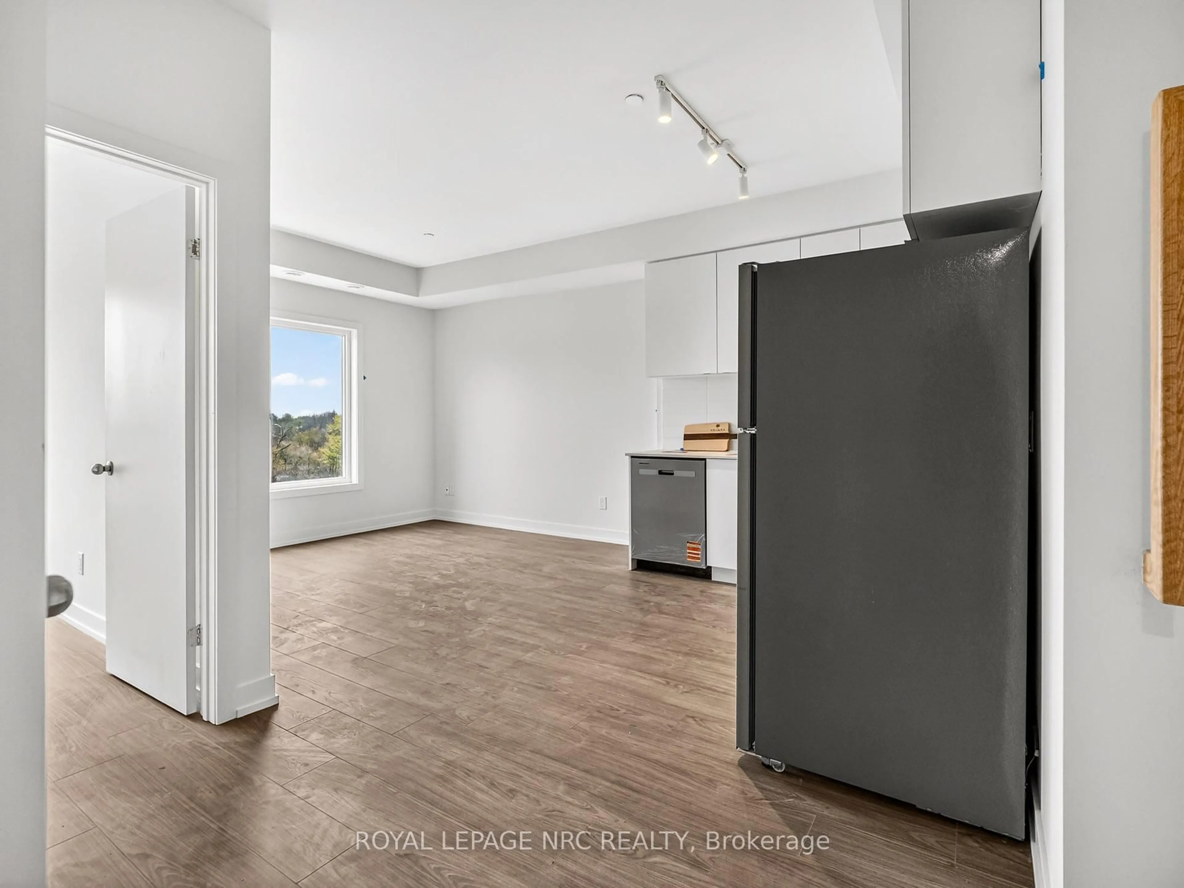 Unknown for 16 Melbourne Ave #312B, St. Catharines Ontario L2P 2N2