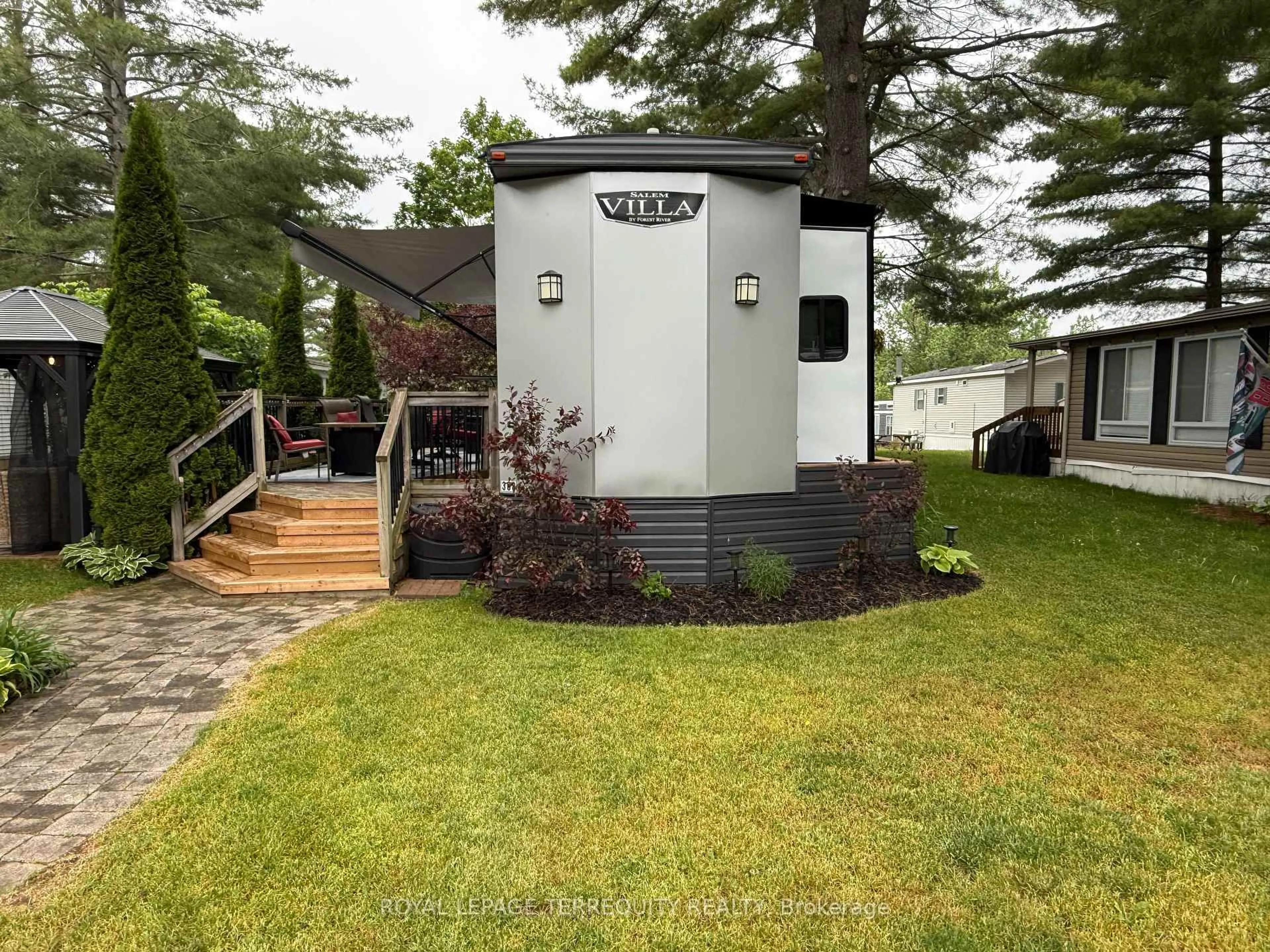 Unknown for 308 Rockview, Selwyn Ontario K0L 2H0