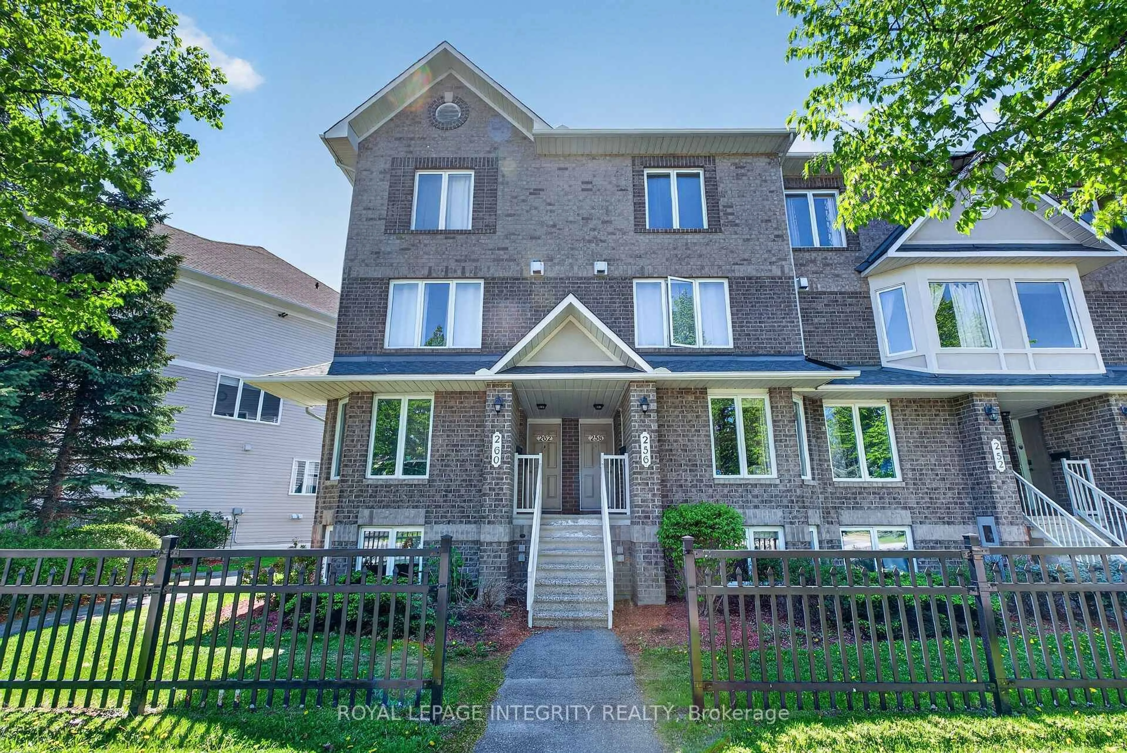 Home with brick exterior material, street for 256 Cresthaven Dr, Ottawa Ontario K2G 6W4