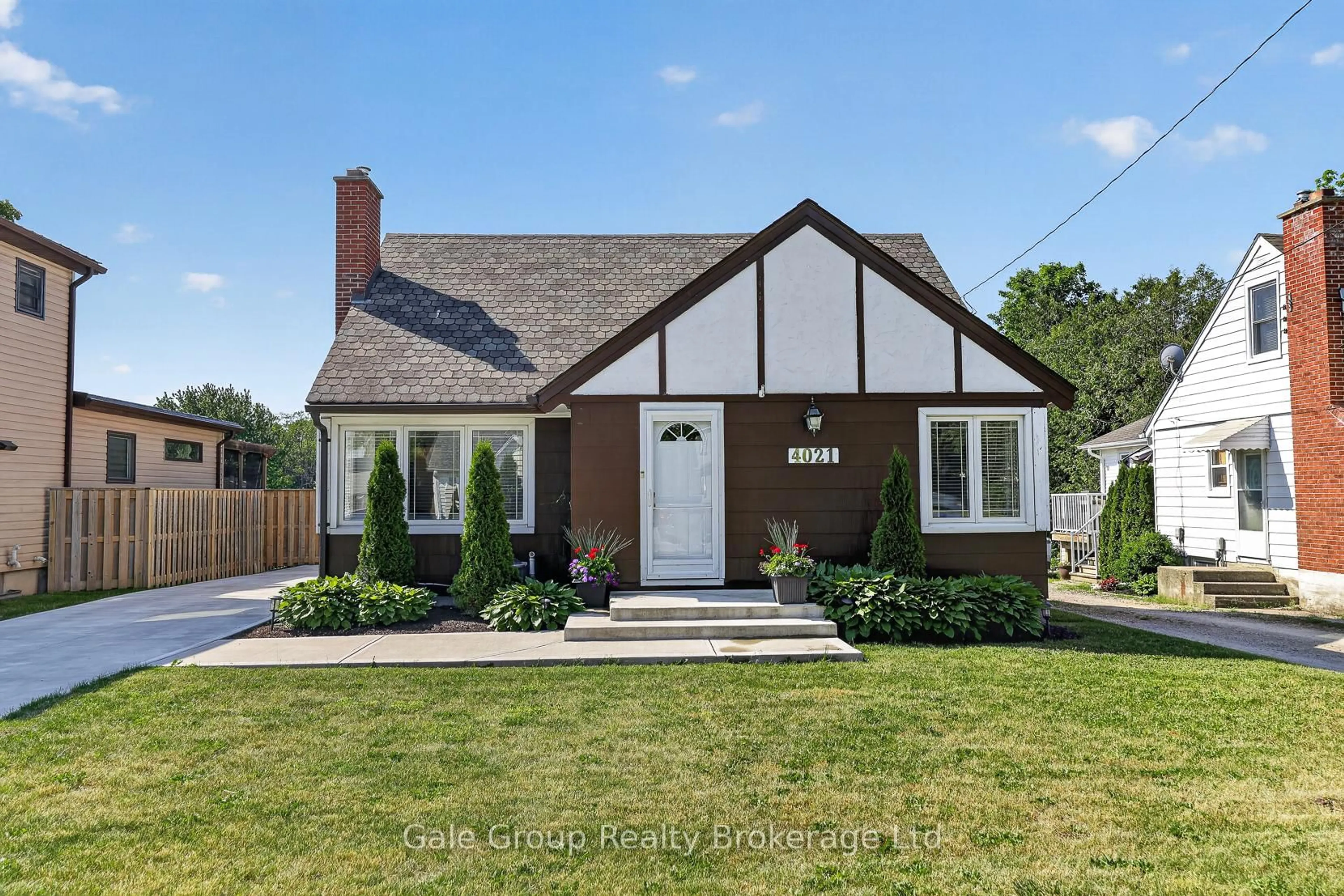 Home with brick exterior material, street for 4021 Catherine St, Thames Centre Ontario N0L 1G0
