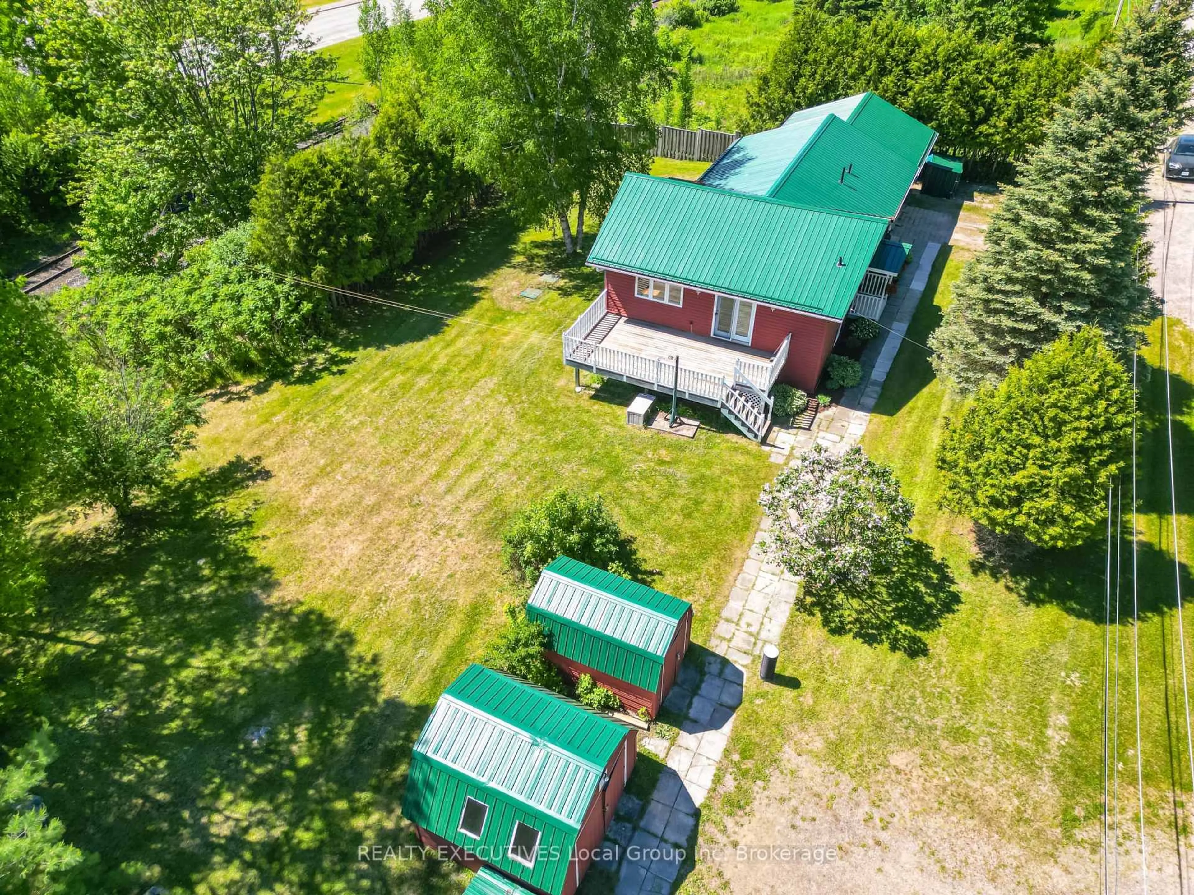 A pic from outside/outdoor area/front of a property/back of a property/a pic from drone, unknown for 153 Big Bend Ave, Powassan Ontario P0H 1Z0
