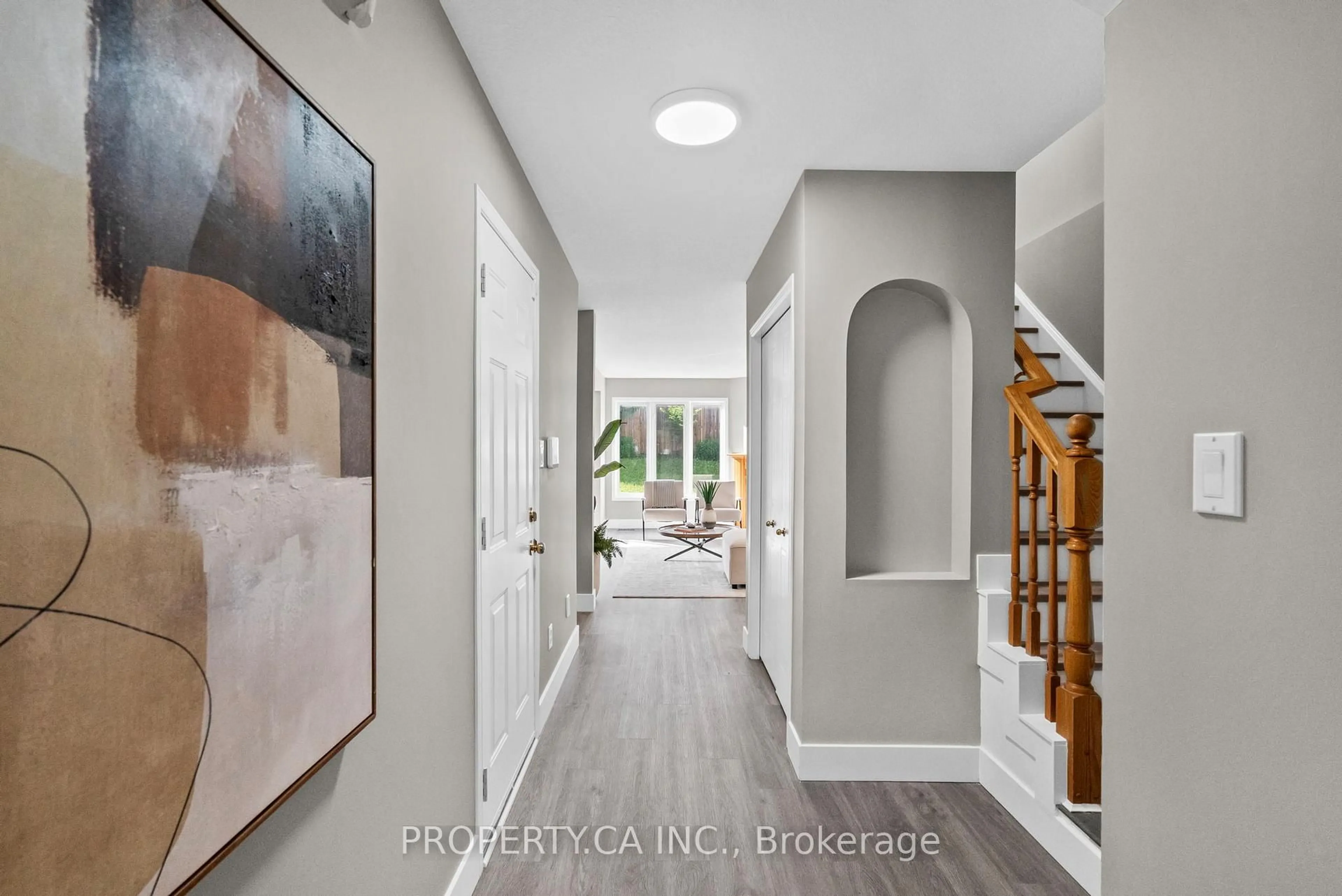 Indoor entryway for 491 Veronica Dr, Kitchener Ontario N2A 4E9