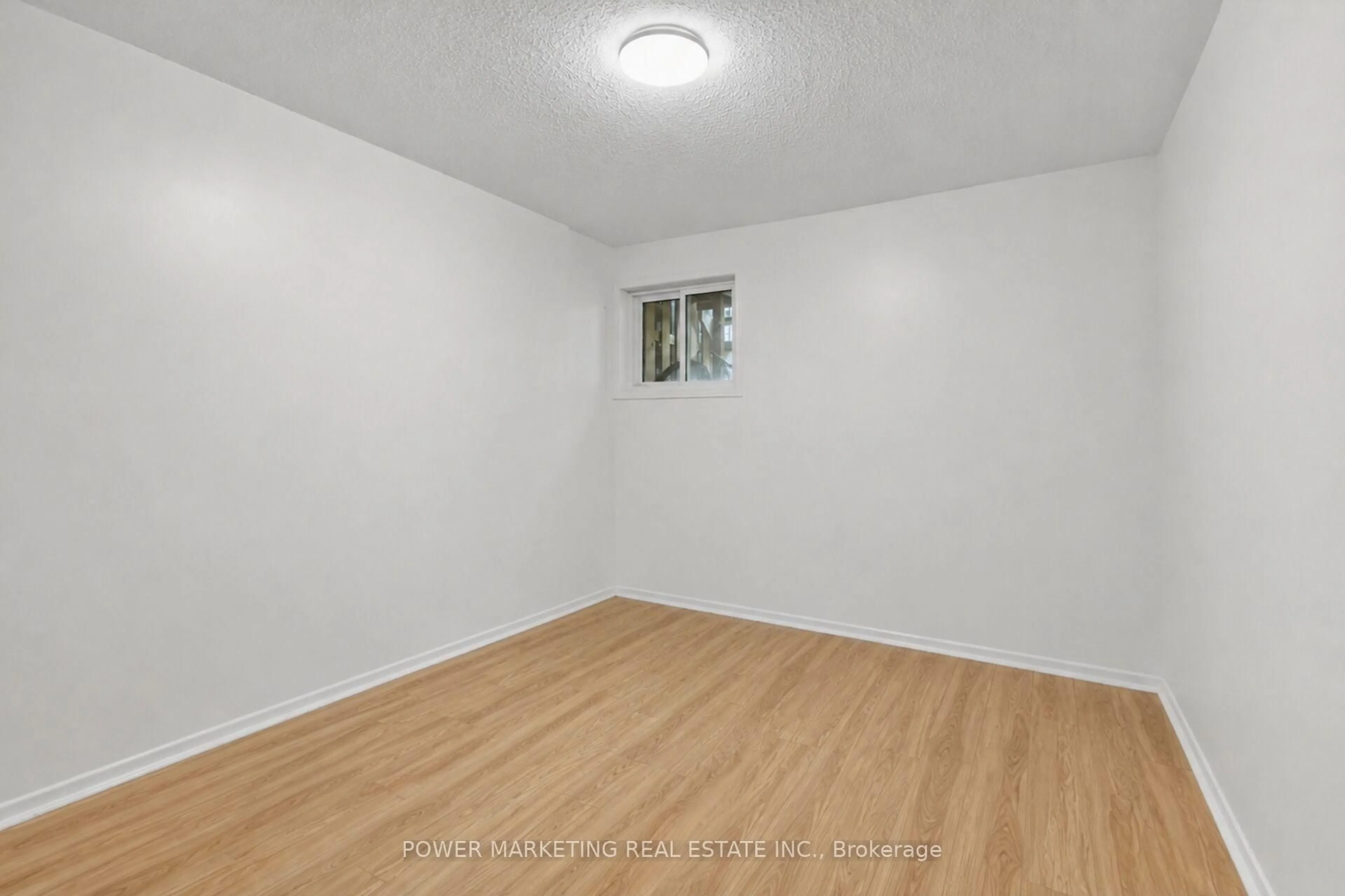 A pic of a room for 3415 UPLANDS Dr #95, Ottawa Ontario K1V 9N4