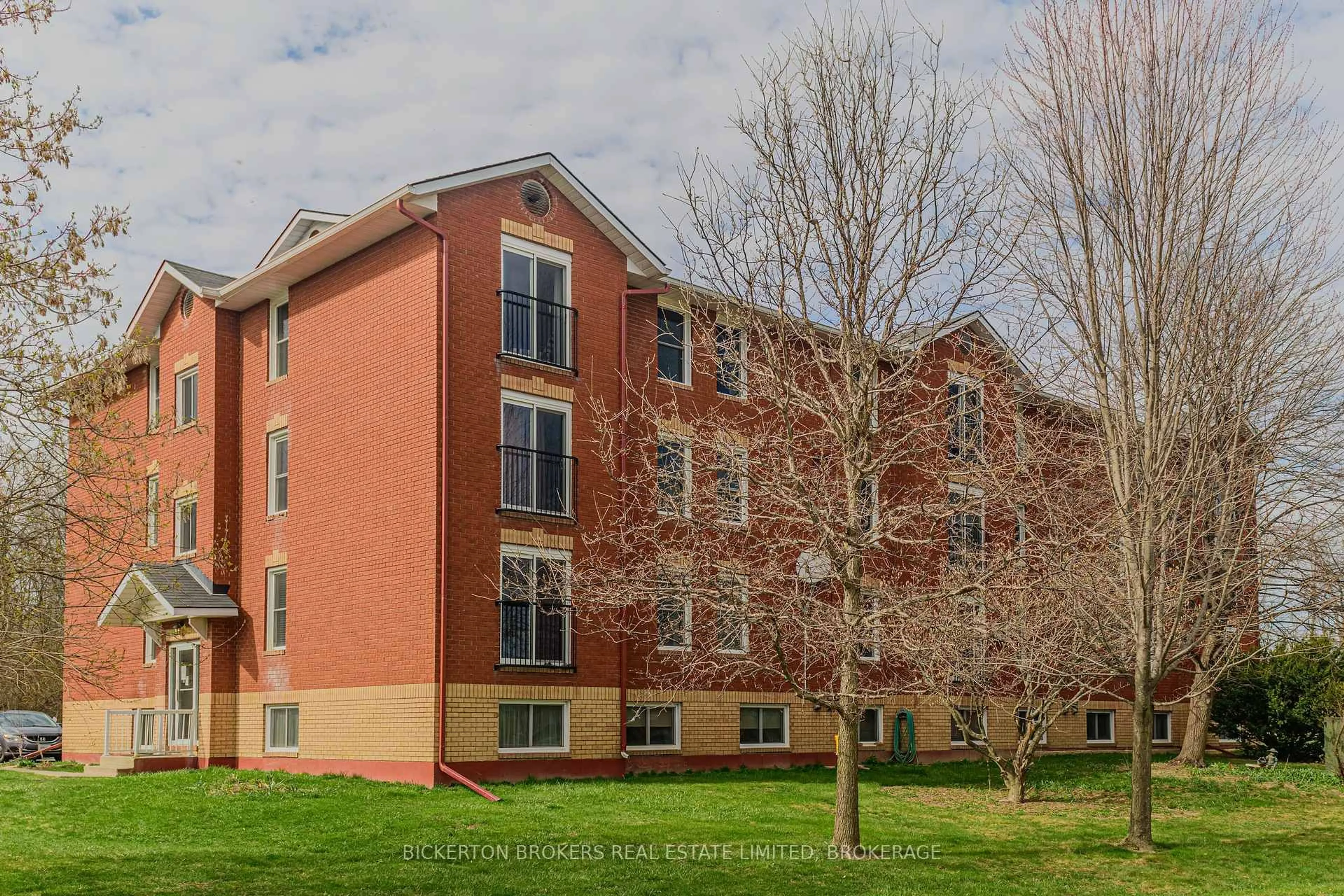 Unknown for 540 Talbot Pl #205, Gananoque Ontario K7G 3C6