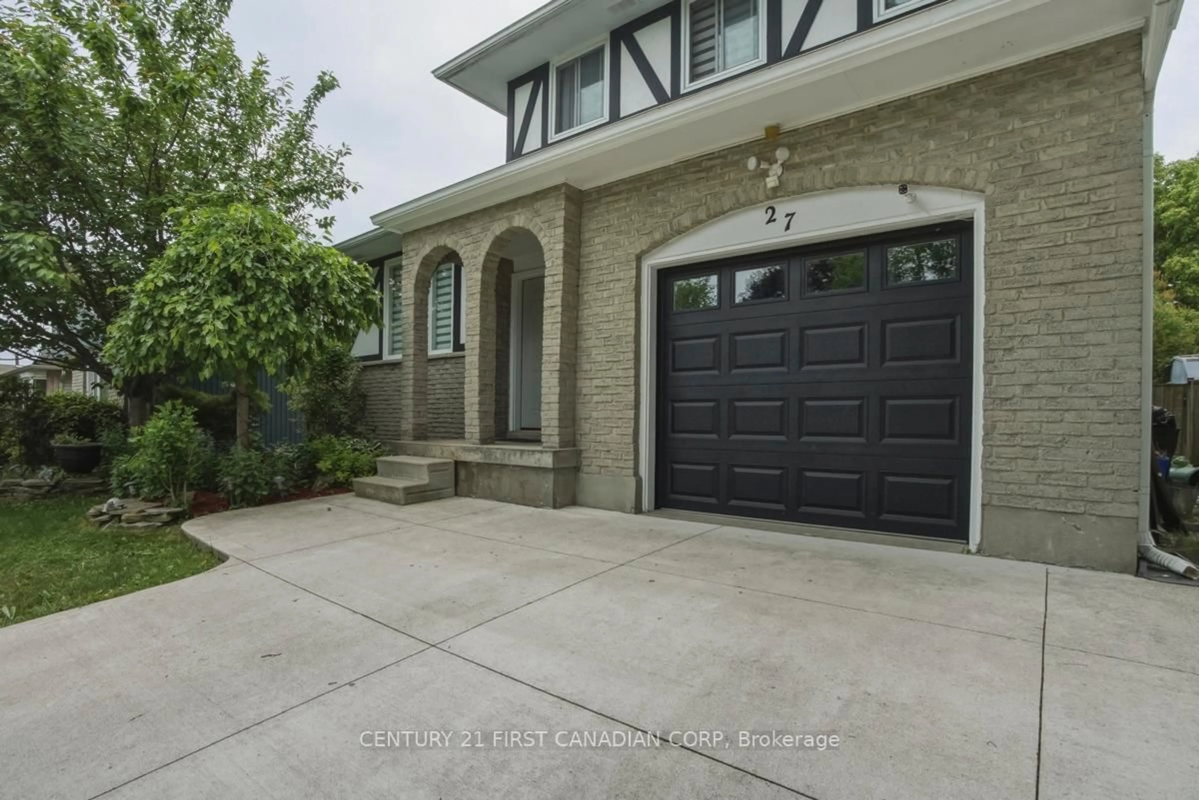 Unknown for 27 Tumbleweed Cres, London South Ontario N6E 2N5