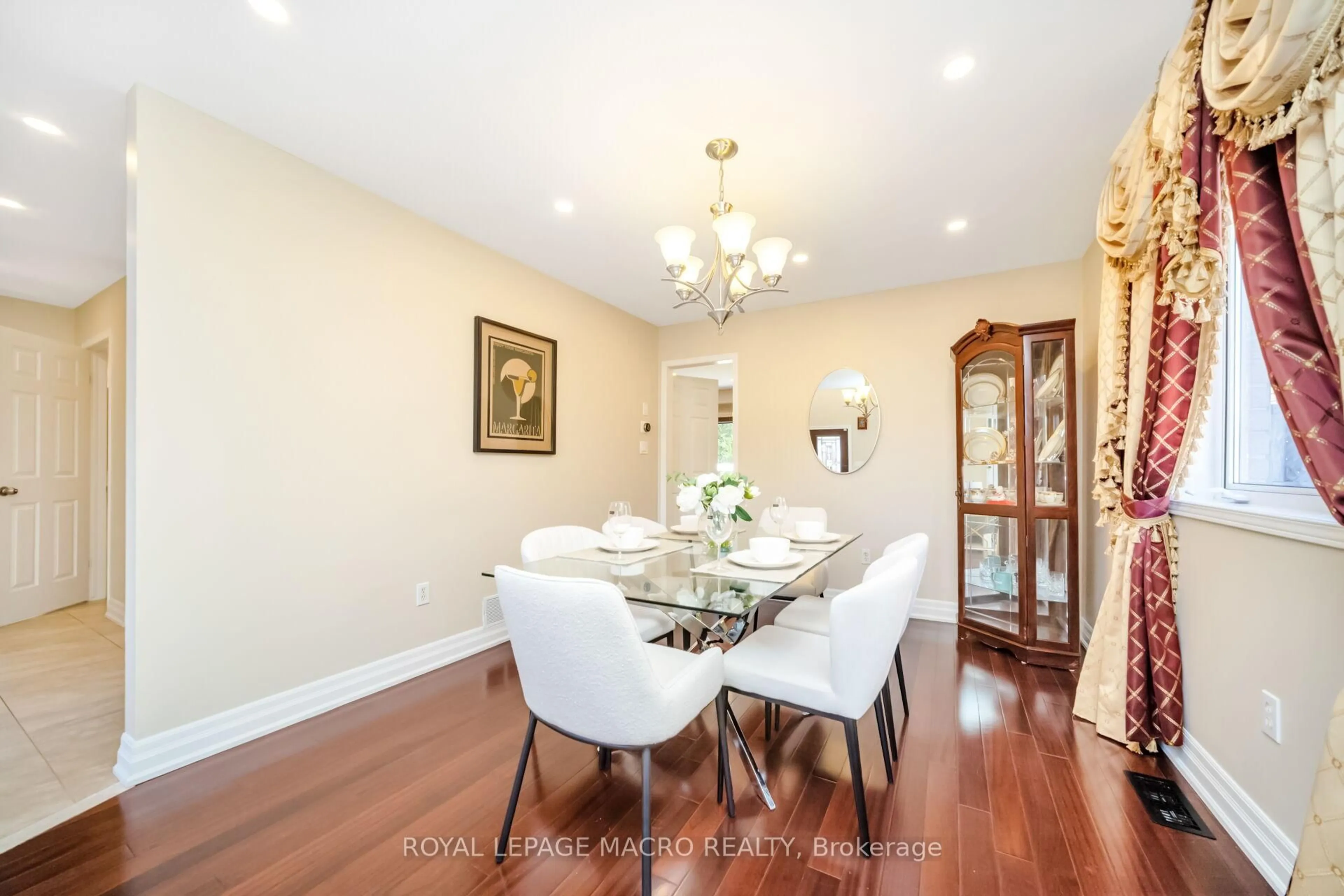 Dining room, wood/laminate floor for 19 Sonata Ave, Hamilton Ontario L9C 7T9