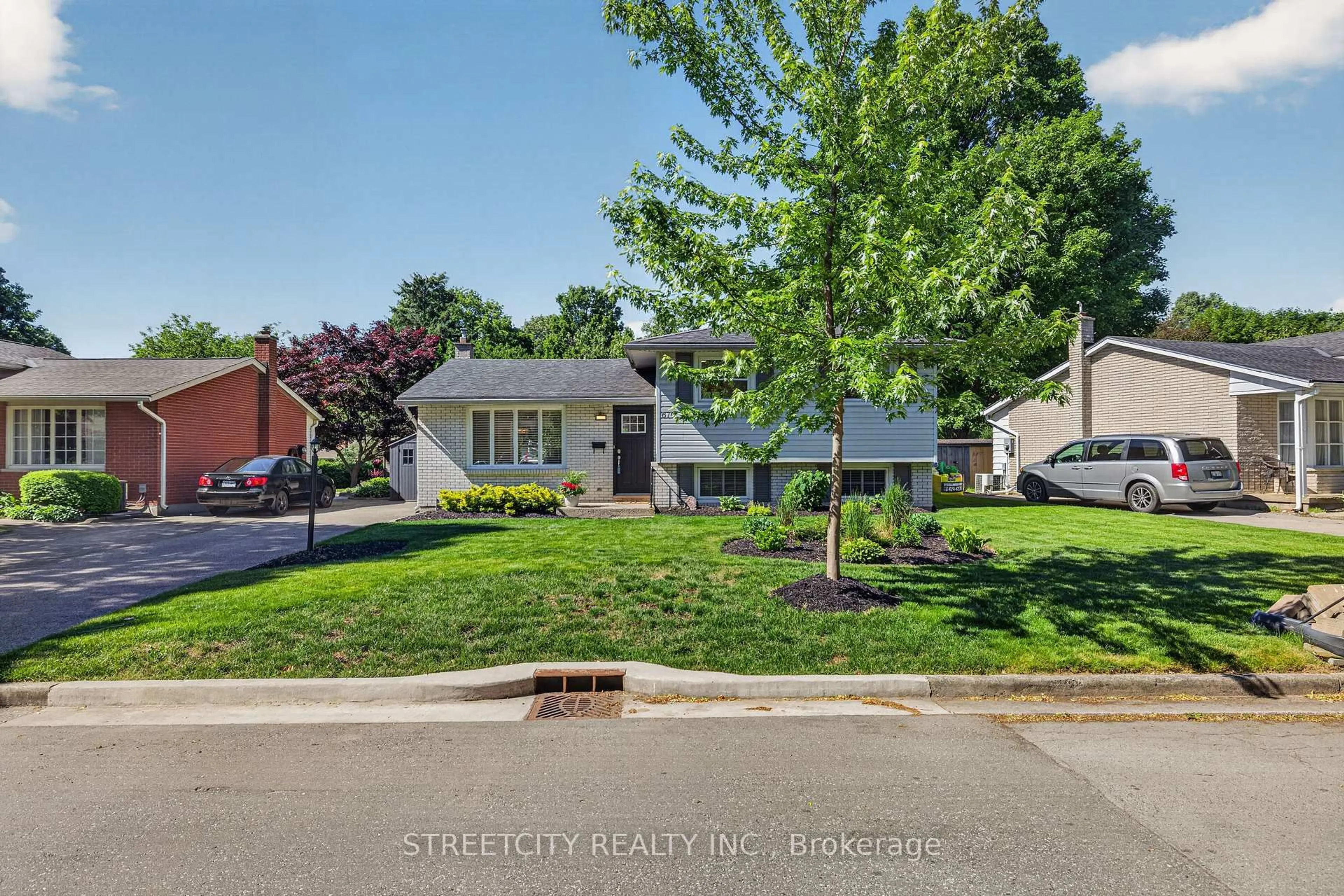 Home with brick exterior material, street for 670 Glengyle Cres, London North Ontario N5X 1X7