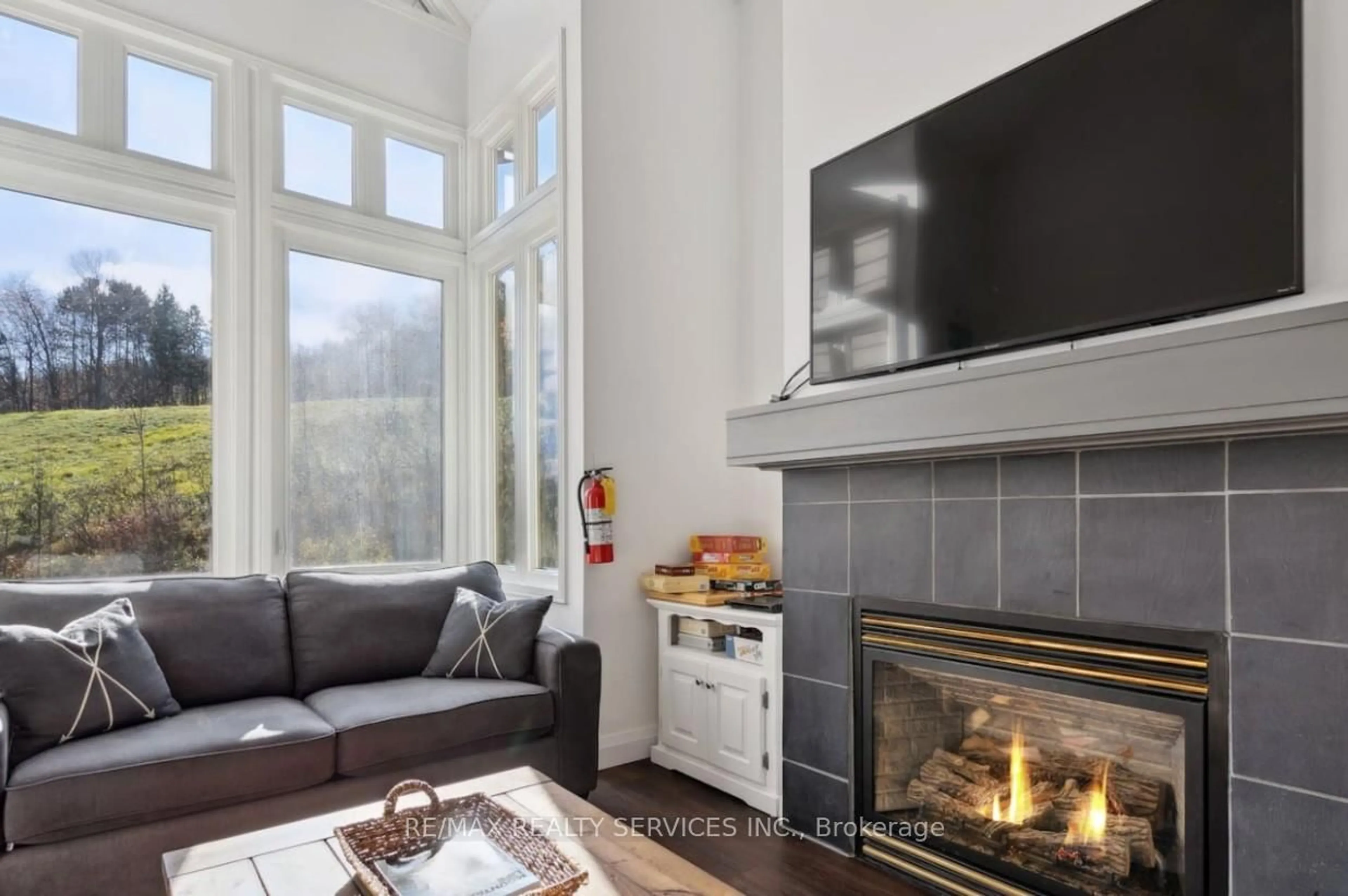 Living room with furniture, unknown for 796404 Grey 19 Rd #224, Blue Mountains Ontario L9Y 0N8