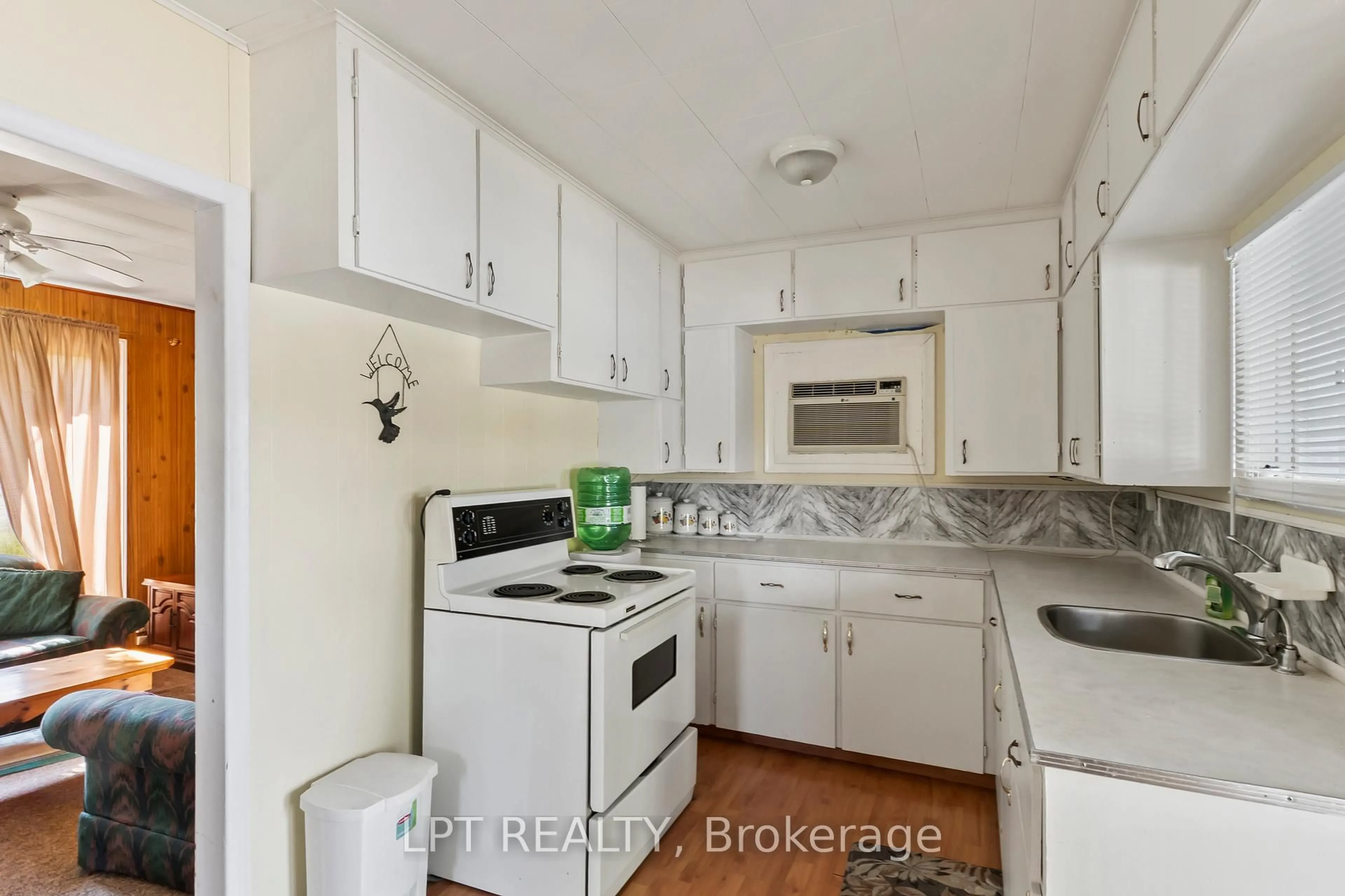 Standard kitchen, unknown for 934 County 38 Rd, Trent Hills Ontario K0L 1L0