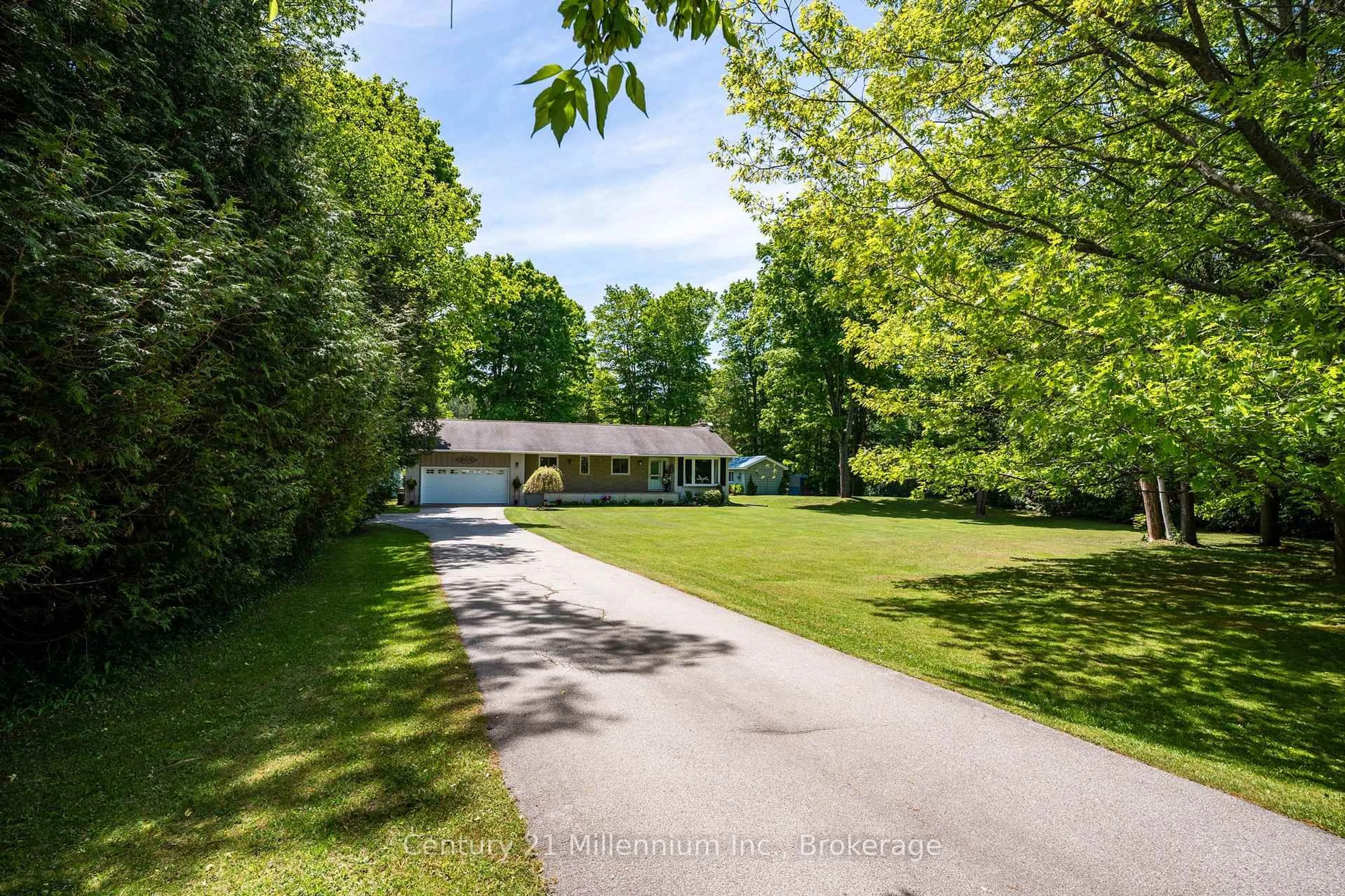 A pic from outside/outdoor area/front of a property/back of a property/a pic from drone, unknown for 1 Crescent St, South Bruce Peninsula Ontario N0H 2T0