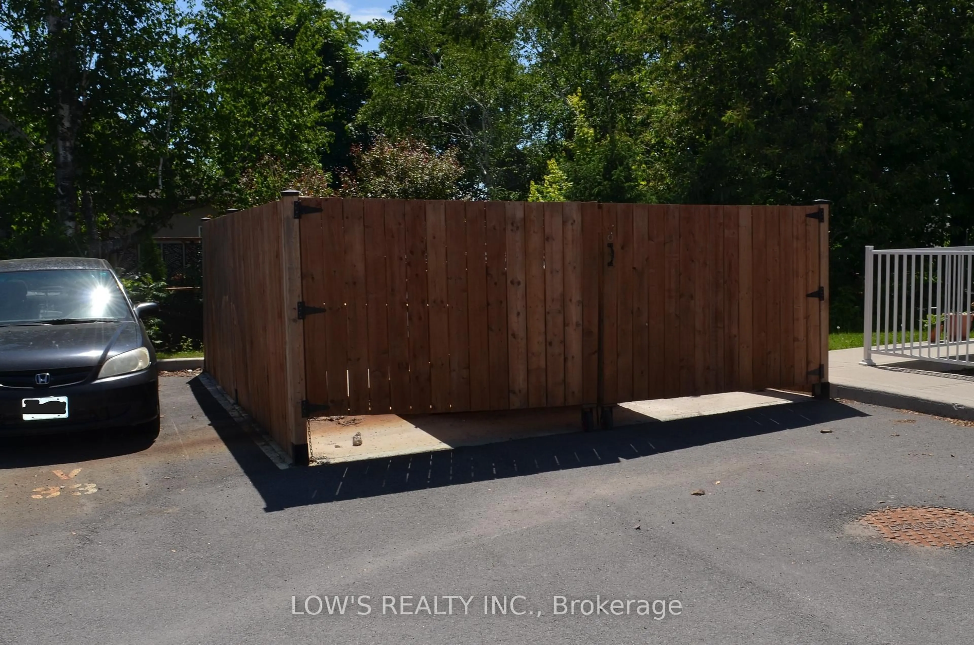Unknown for 531-535 McGill St, Hawkesbury Ontario K6A 0G9