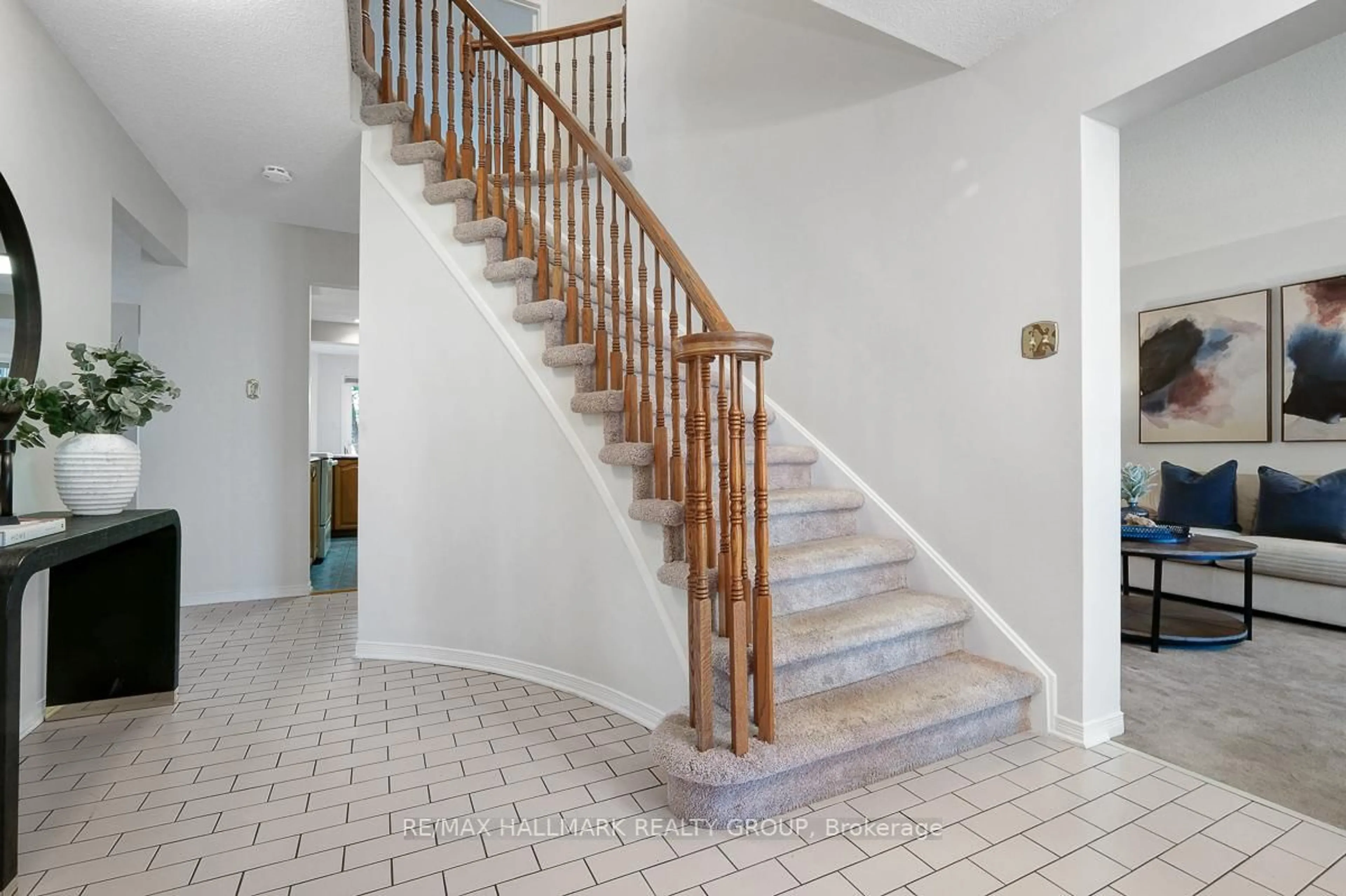 Stairs for 126 Dossetter Way, Ottawa Ontario K1G 4S5