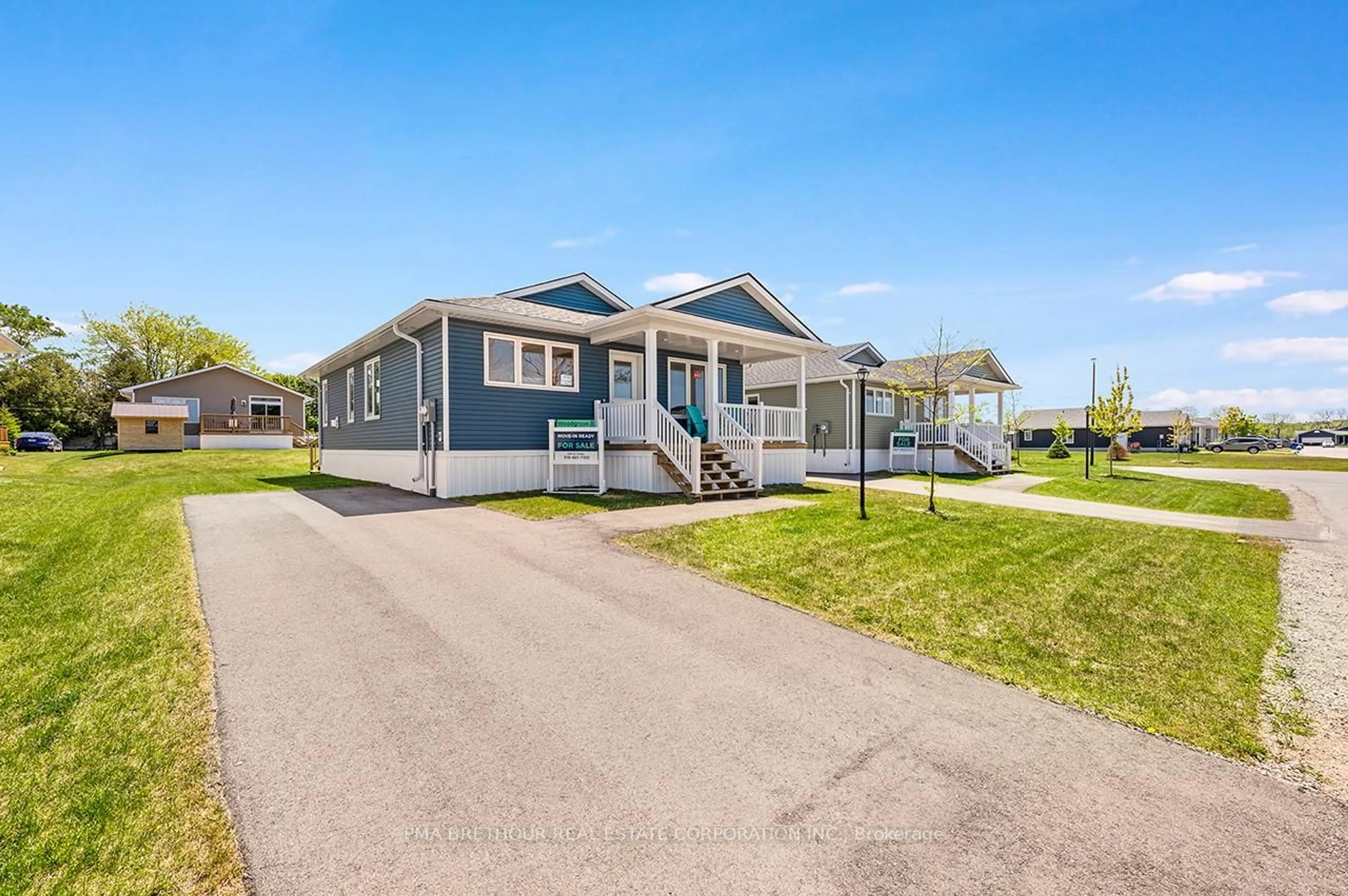Home with vinyl exterior material, street for 20 Bluffs View Blvd, Ashfield-Colborne-Wawanosh Ontario N7A 0C1