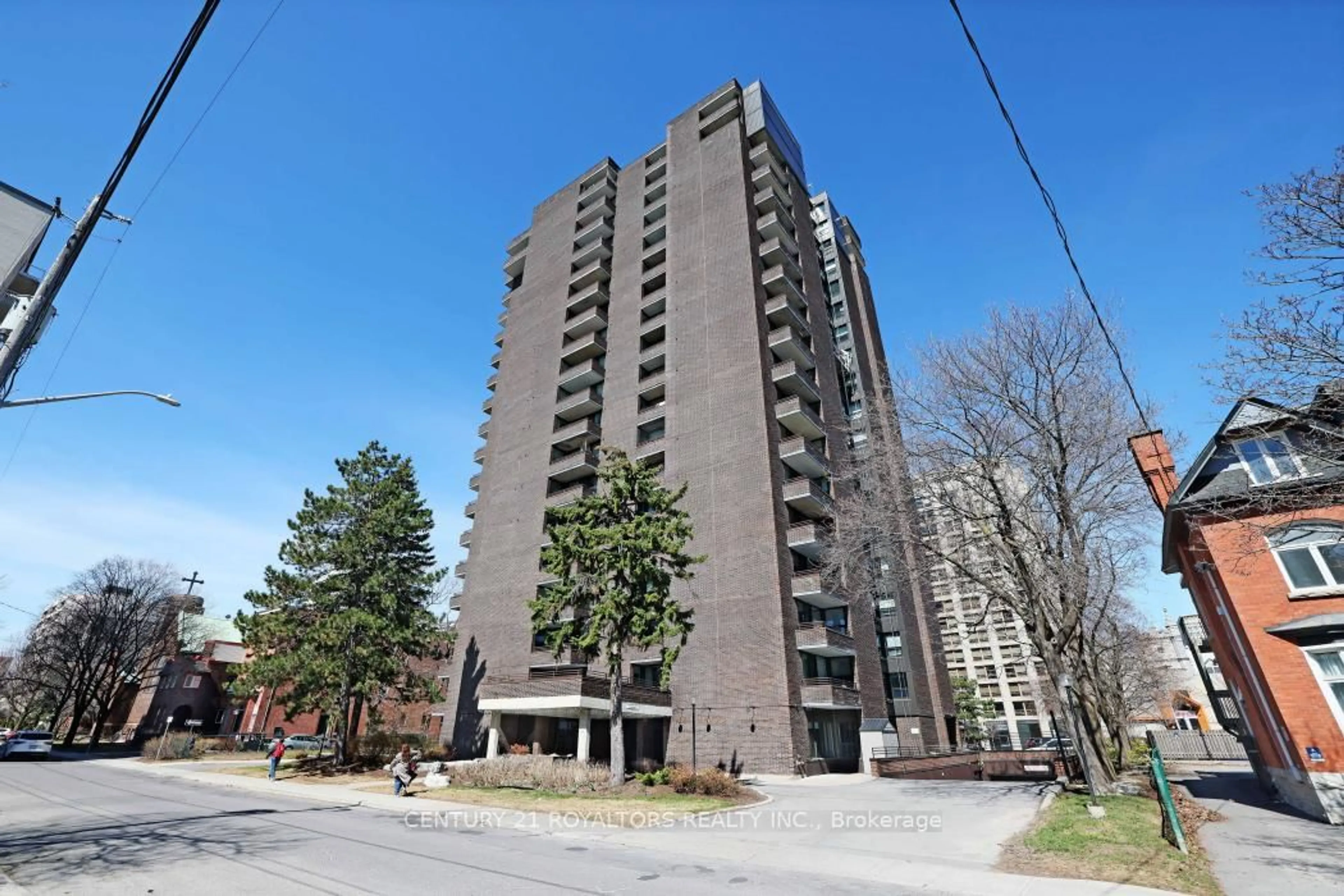 Unknown for 71 Somerset St #1602, Ottawa Ontario K2P 2G2