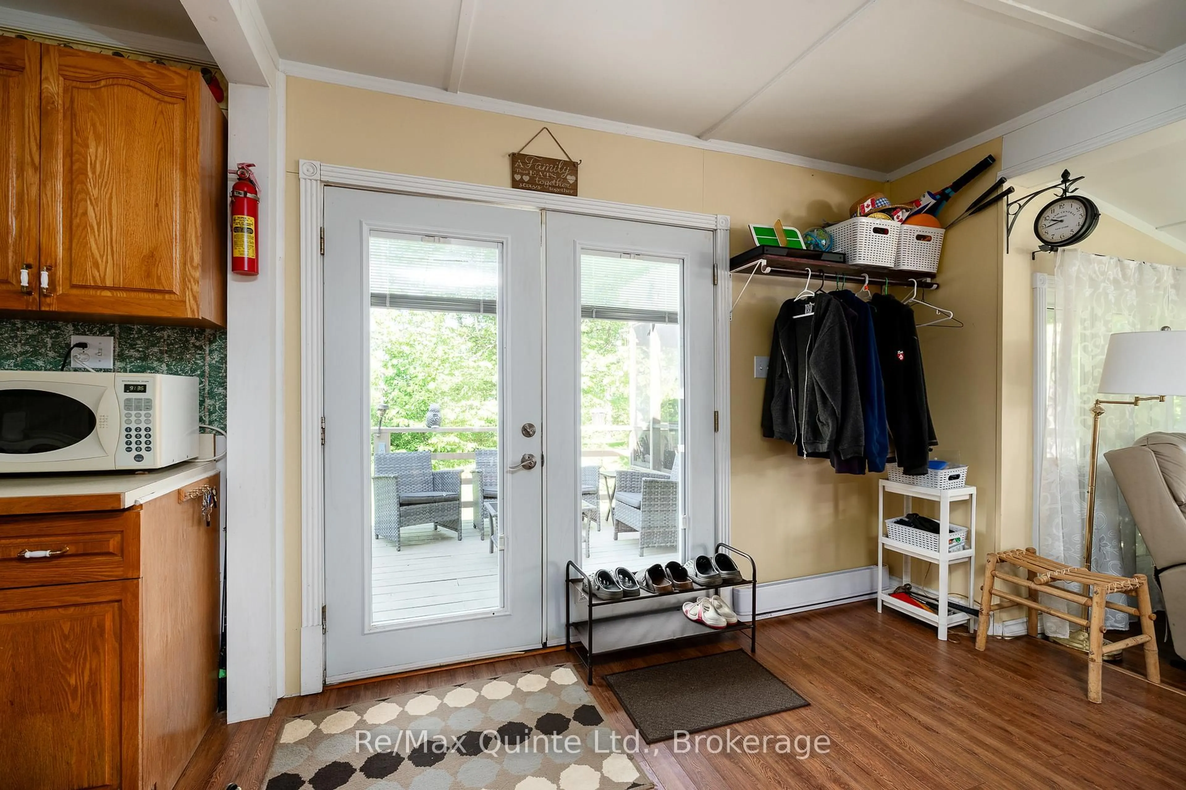Indoor entryway for 74 French Settlement Lane, Tweed Ontario K0K 3J0