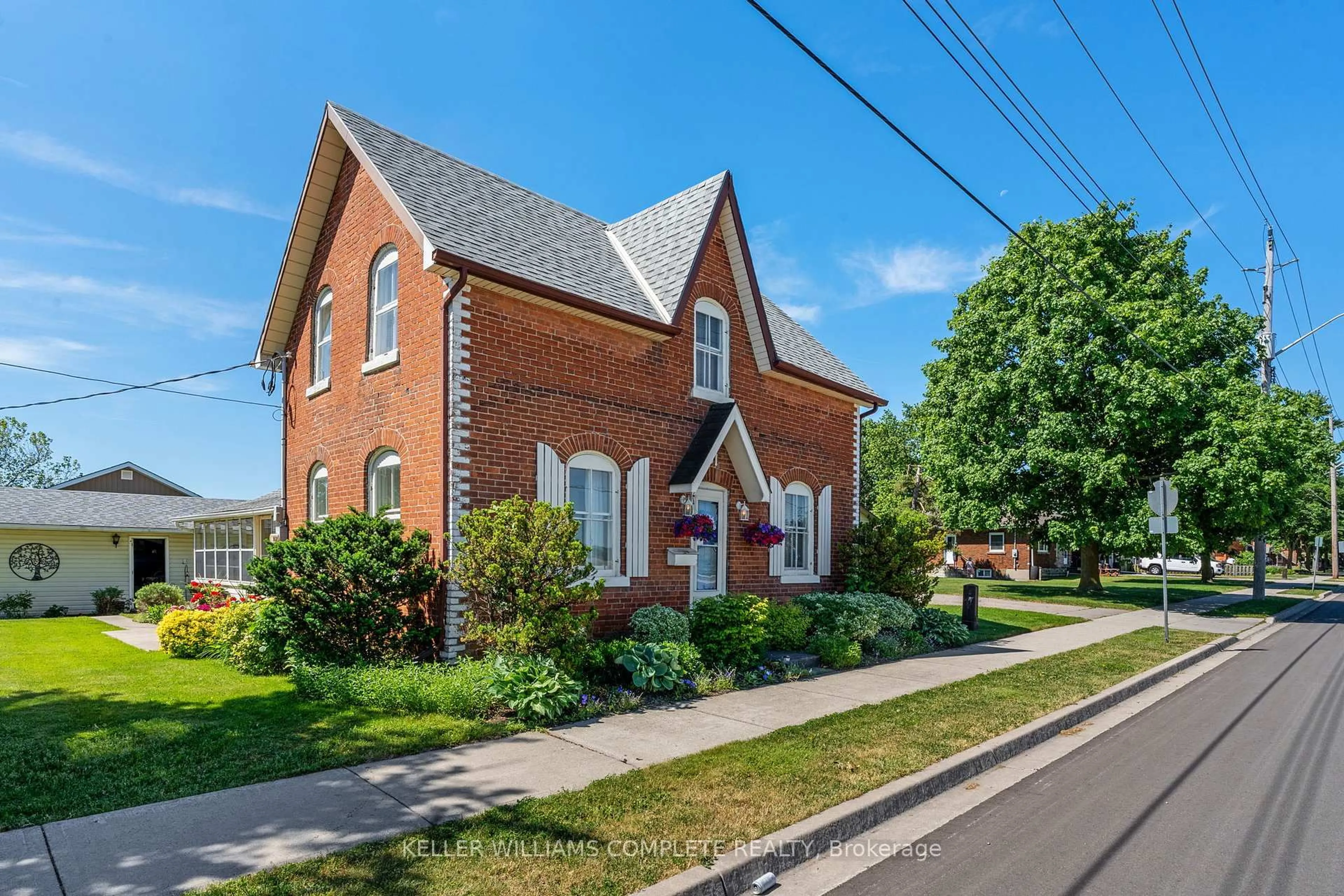 Home with brick exterior material, street for 31 Talbot St, Haldimand Ontario N0A 1J0