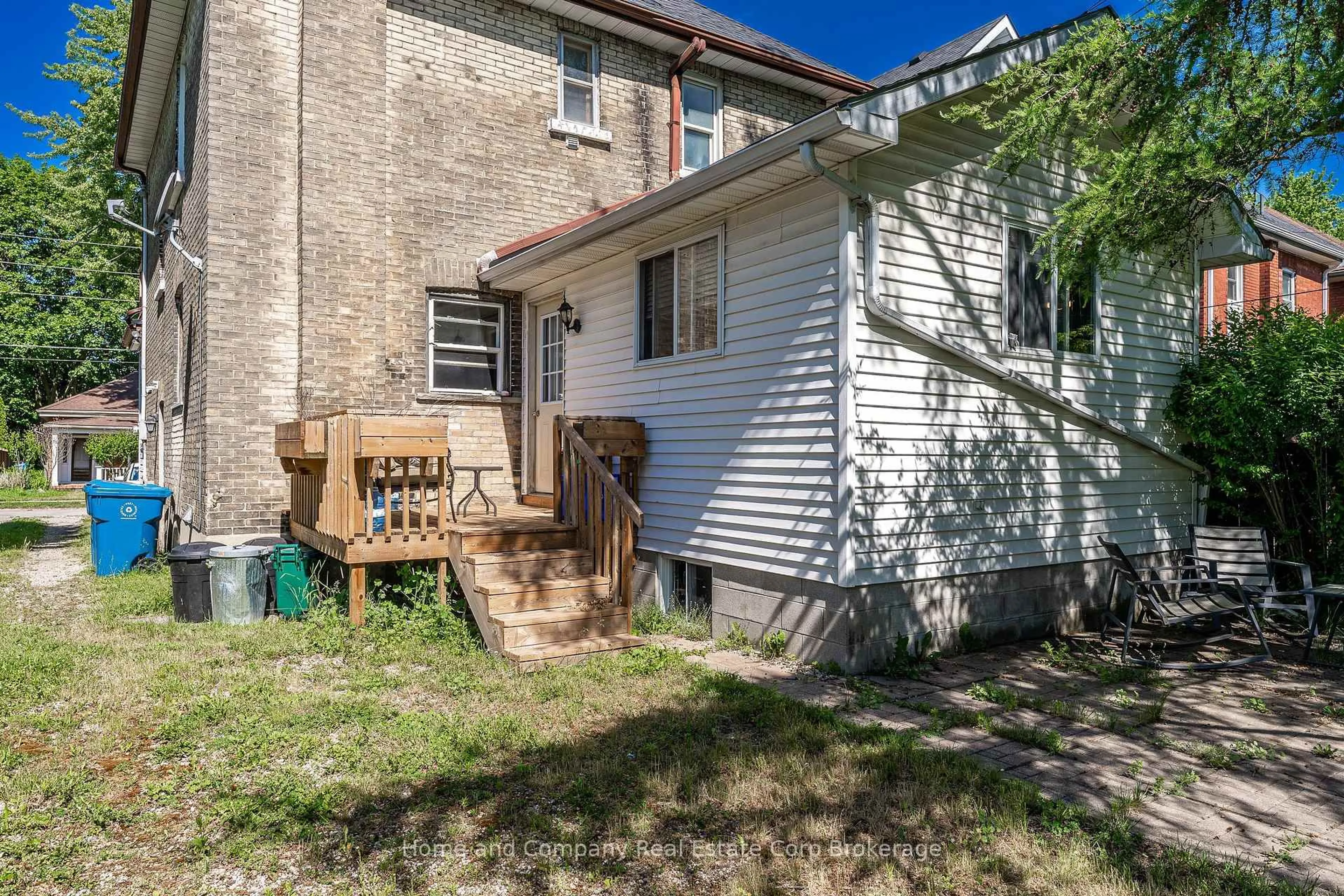 Patio, street for 31 Bay St, Stratford Ontario N5A 4K7