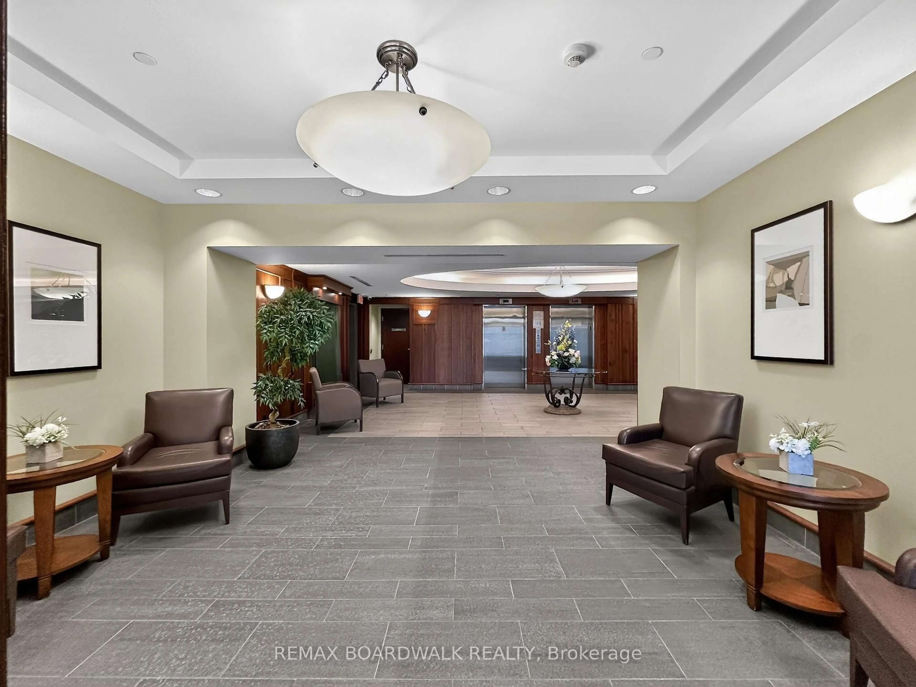 Lobby for 136 Darlington Private #804, Ottawa Ontario K1V 0X6