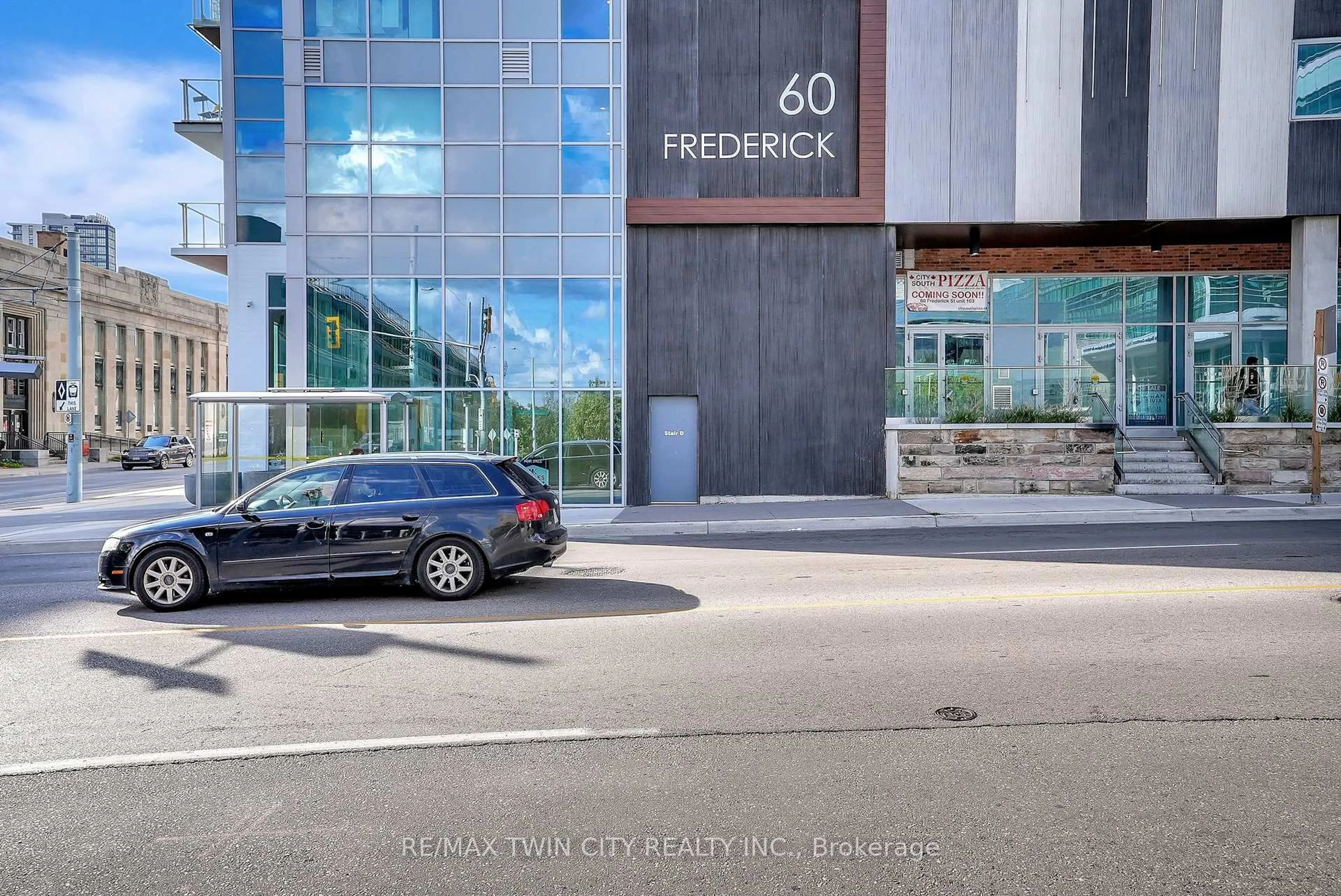 Unknown for 60 Frederick St #1206, Kitchener Ontario N2H 0C7
