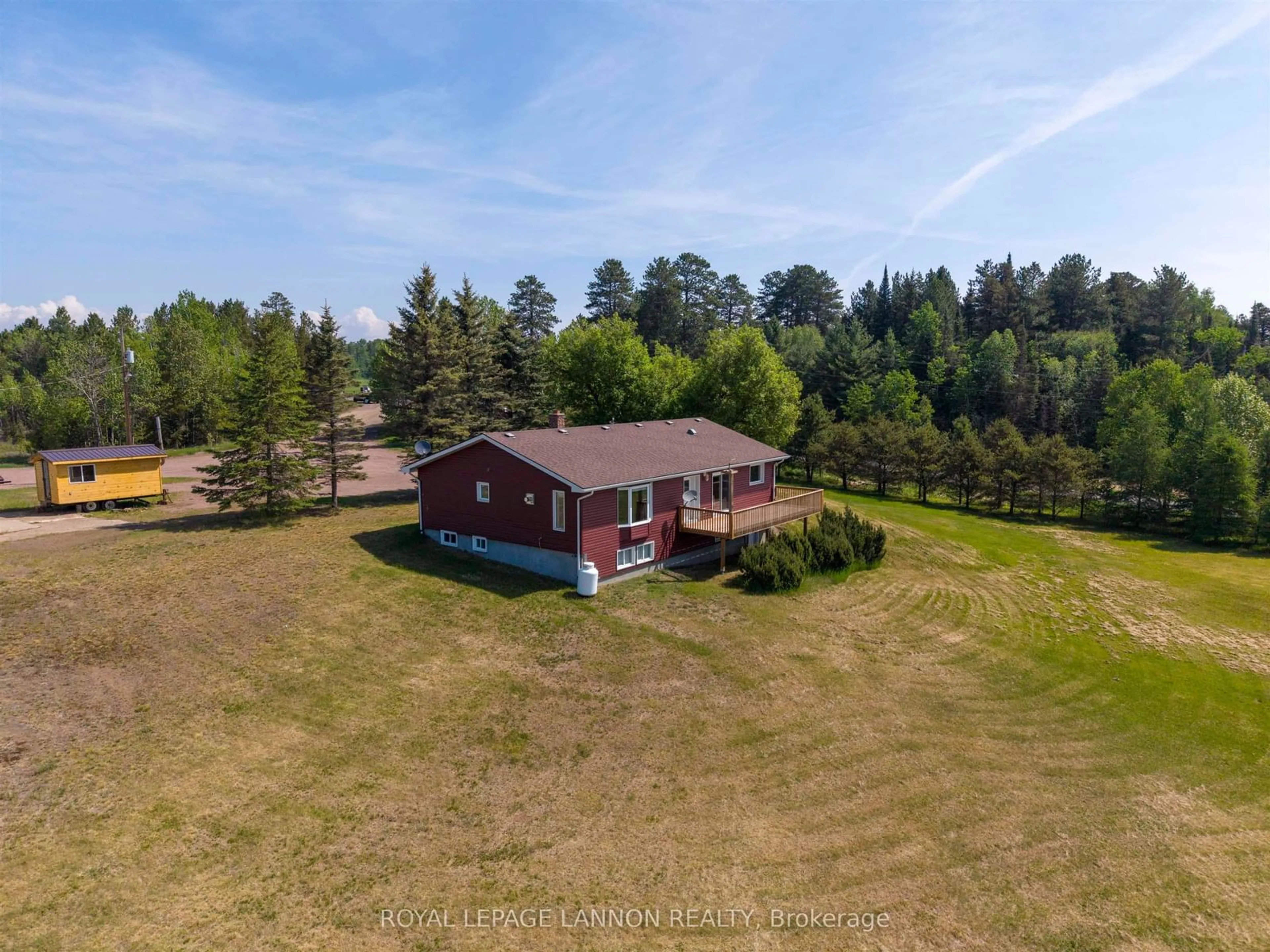 A pic from outside/outdoor area/front of a property/back of a property/a pic from drone, unknown for 41 Fraser Rd, Oliver Paipoonge Ontario P7K 0K8