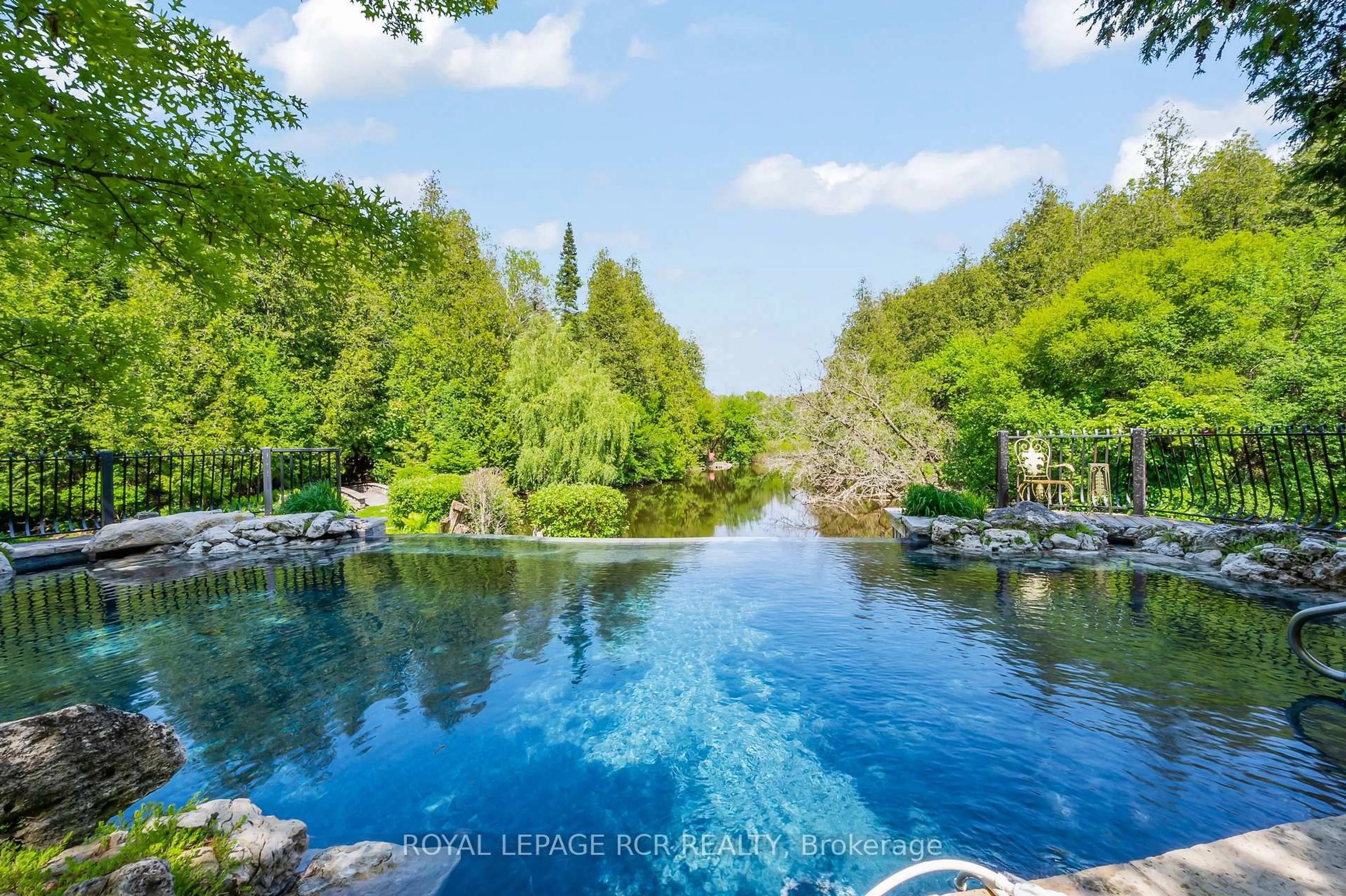 Pool for 15 River Bluff Path, Guelph/Eramosa Ontario N0B 2K0