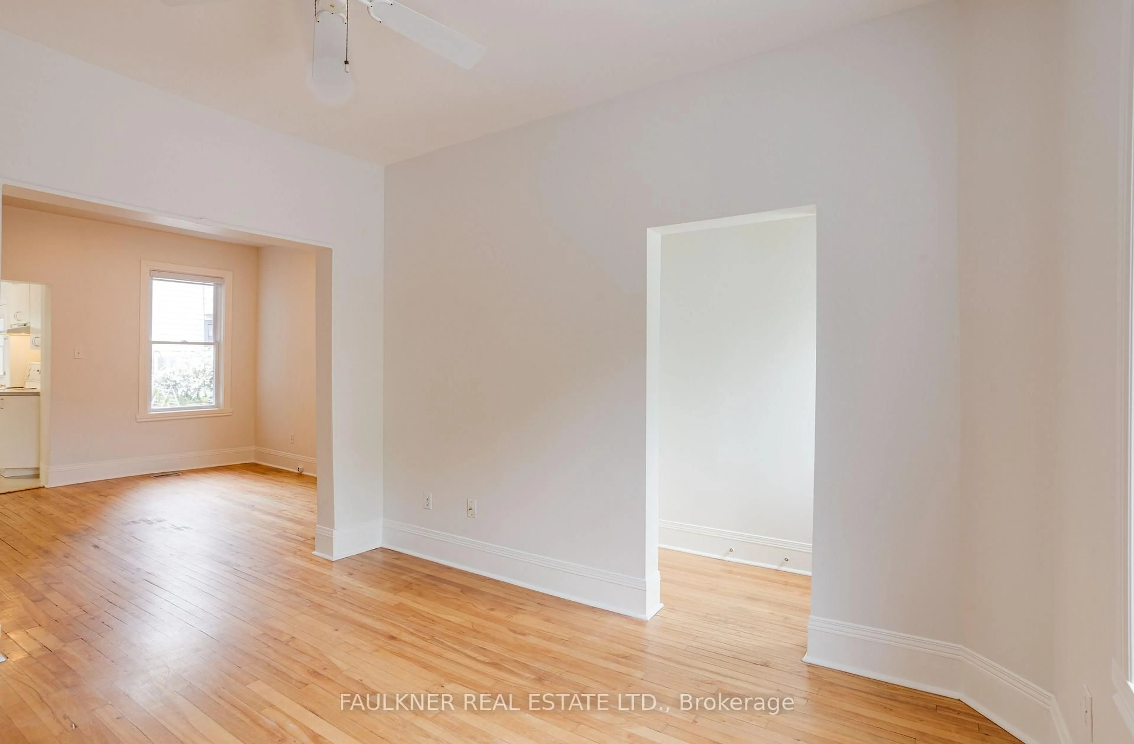 A pic of a room for 137 Dalhousie St, Ottawa Ontario K1N 7C2