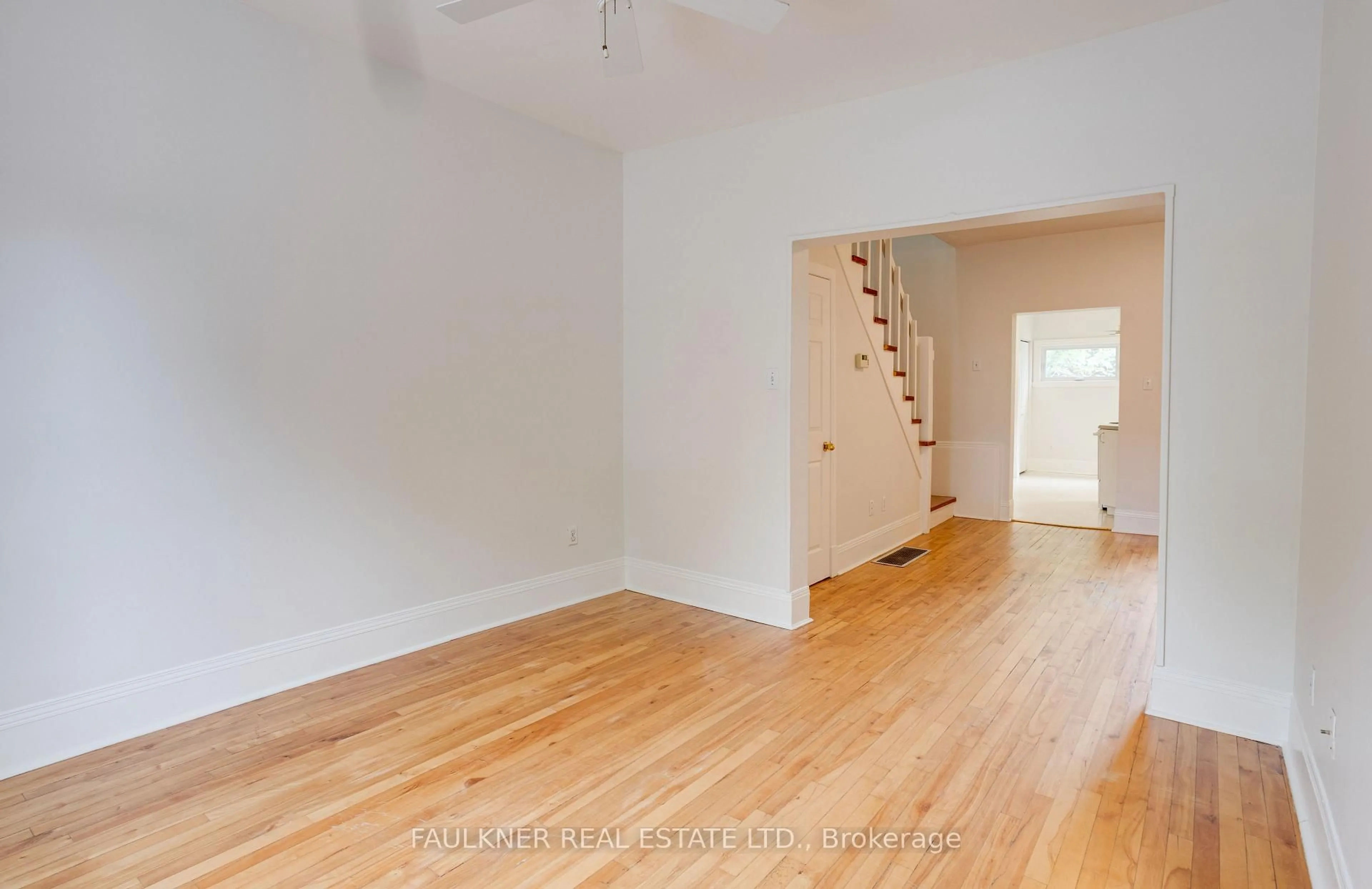 A pic of a room for 137 Dalhousie St, Ottawa Ontario K1N 7C2