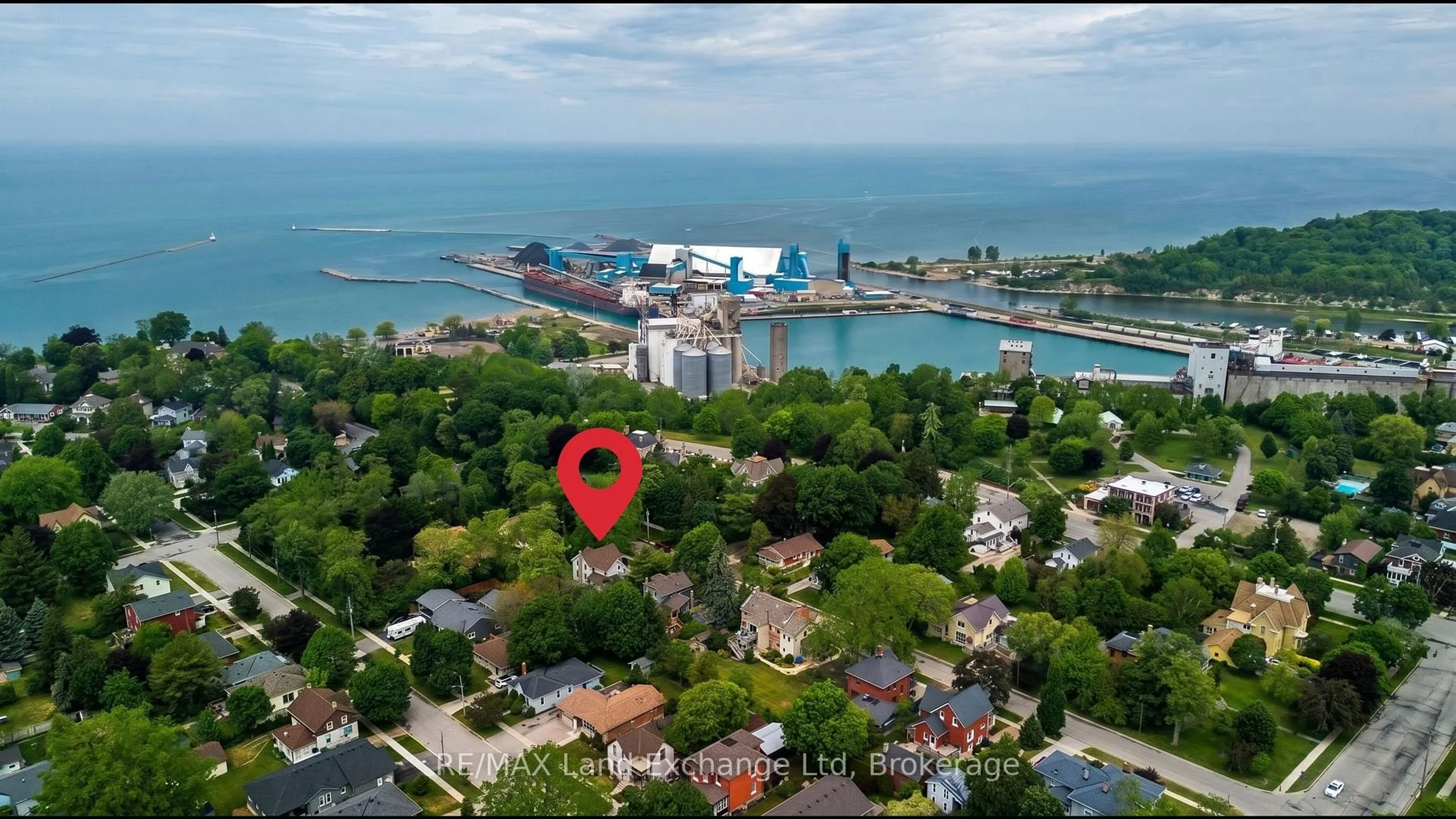 A pic from outside/outdoor area/front of a property/back of a property/a pic from drone, water/lake/river/ocean view for 179 Lighthouse St, Goderich Ontario N7A 2J8