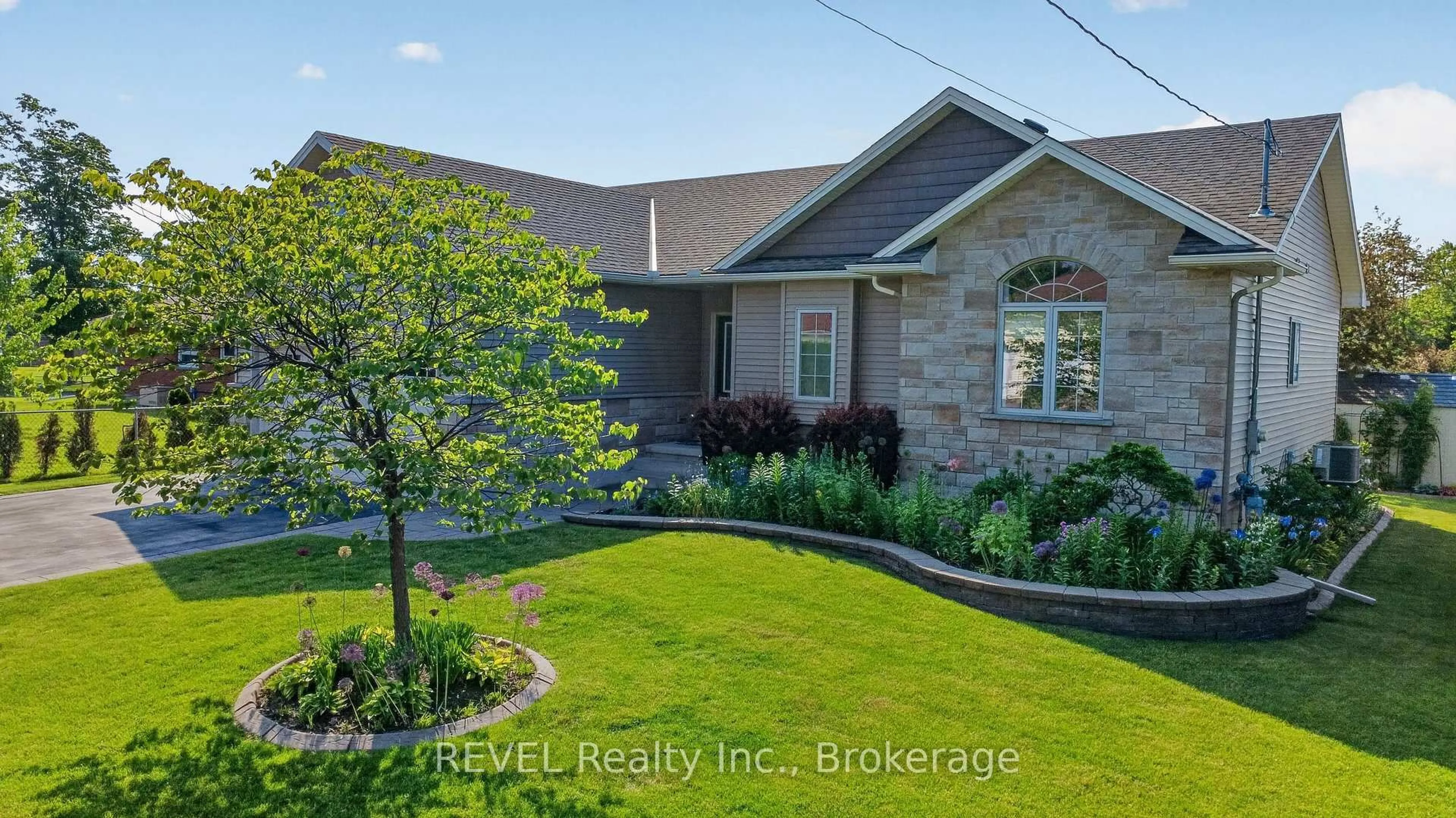 Unknown for 30 Drummond Cres, Fort Erie Ontario L2A 1L2