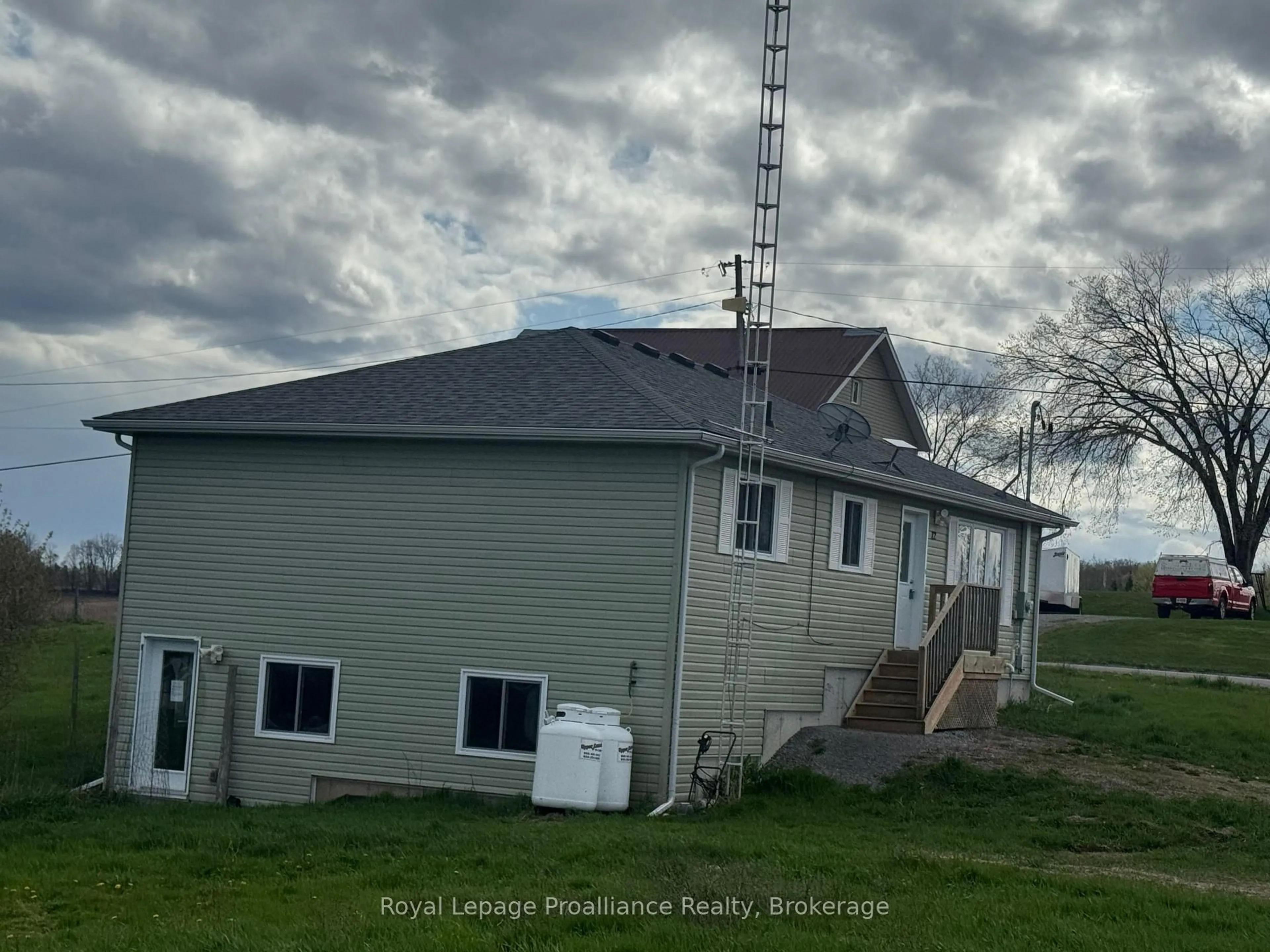 Unknown for 12 Malone Quarry Rd, Limoges Ontario K0K 2M0