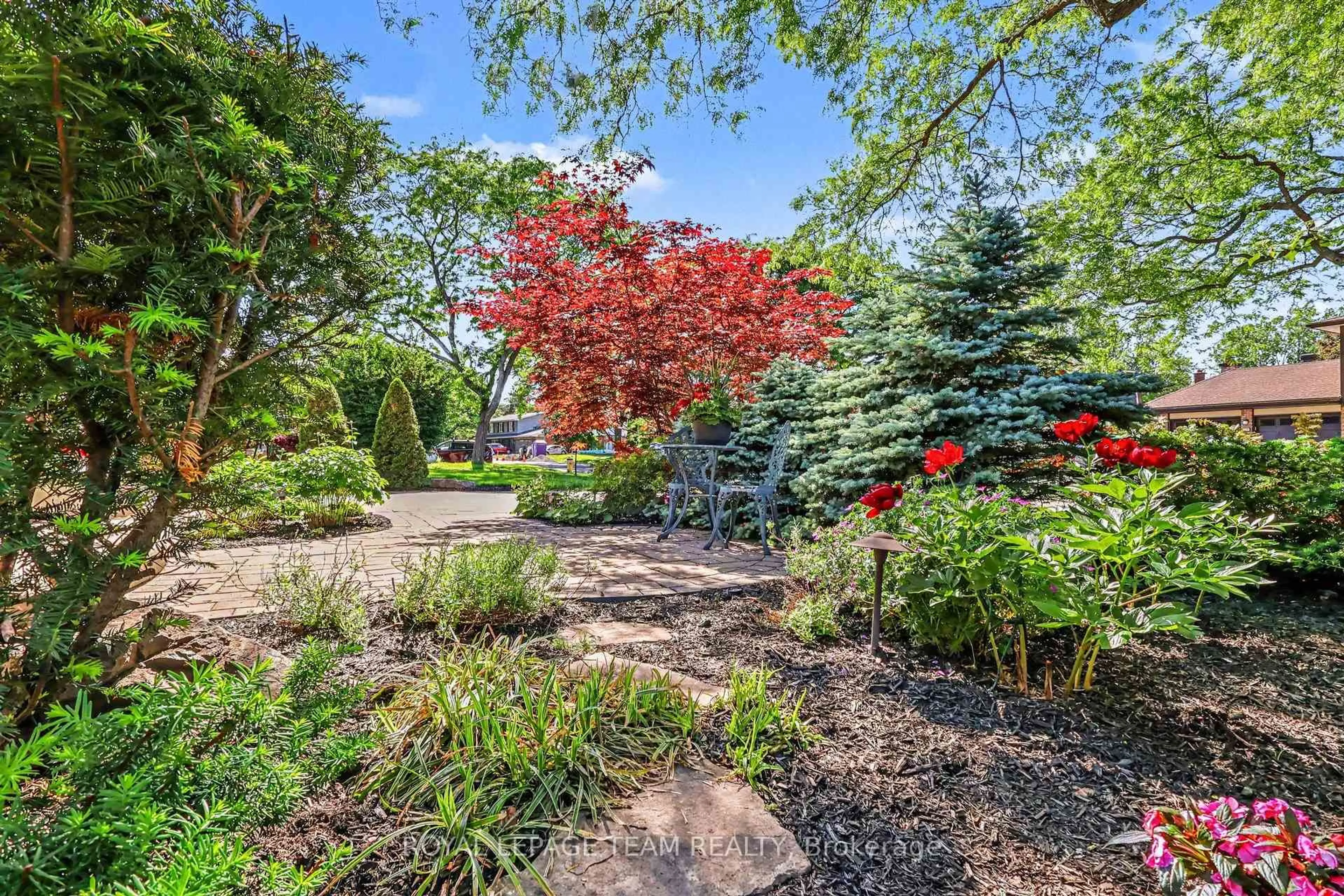 Patio, forest/trees view for 70 Condor Dr, Ottawa Ontario K1V 9C2