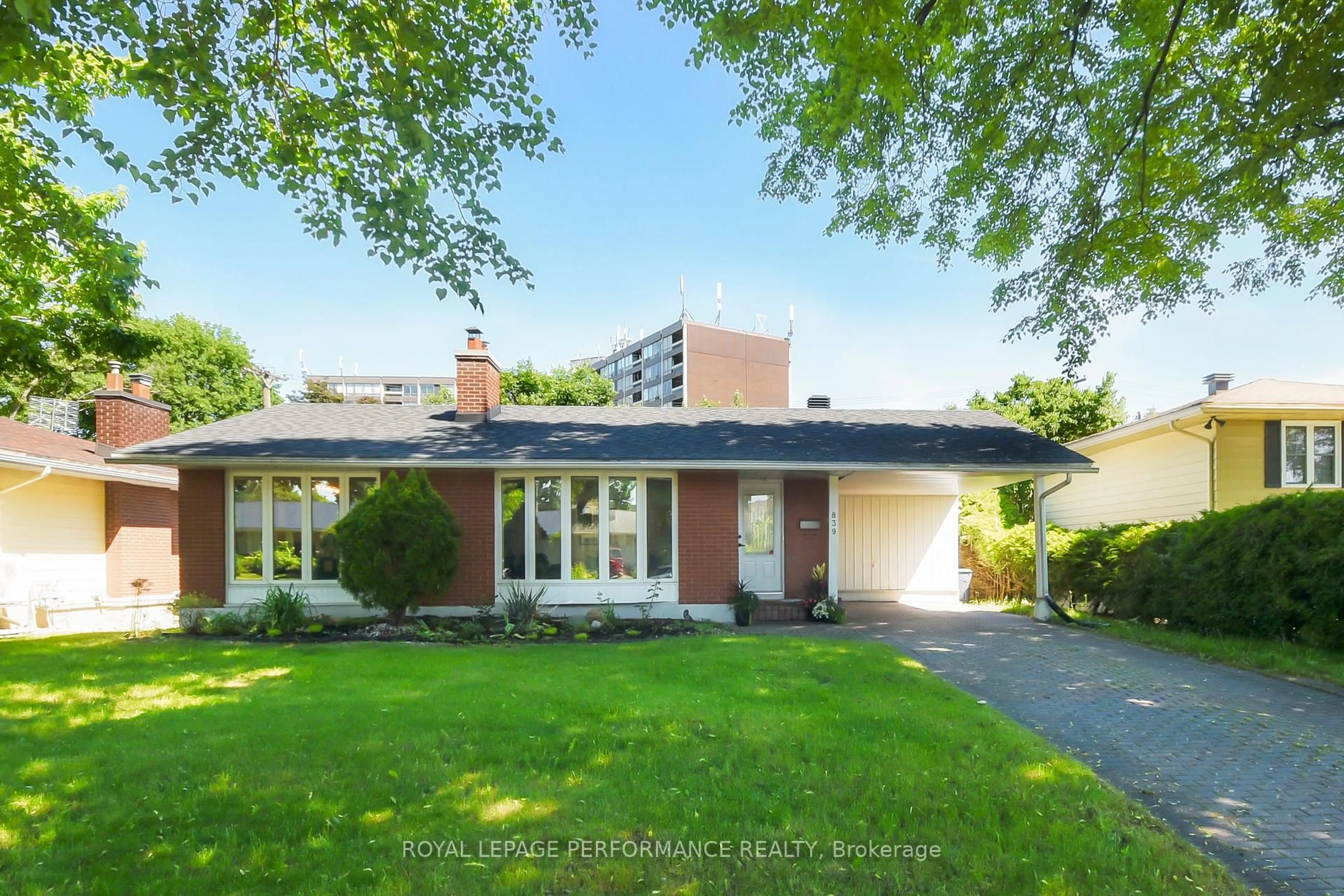 Home with brick exterior material, street for 839 Nicholson Ave, Ottawa Ontario K1V 6N4