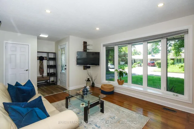 839 Nicholson Ave, Ottawa 5