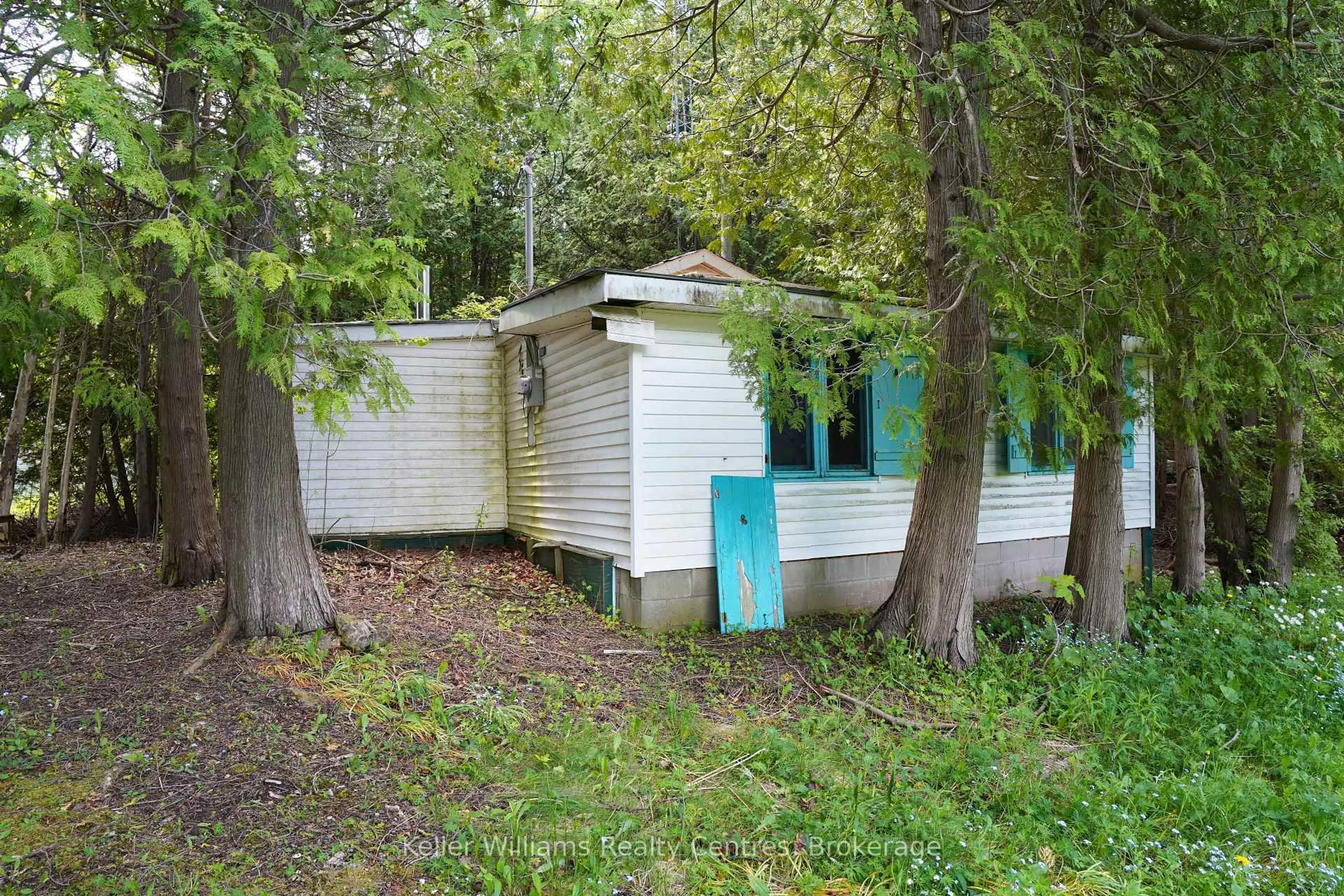Shed for 12 Isabella St, South Bruce Peninsula Ontario N0H 2T0