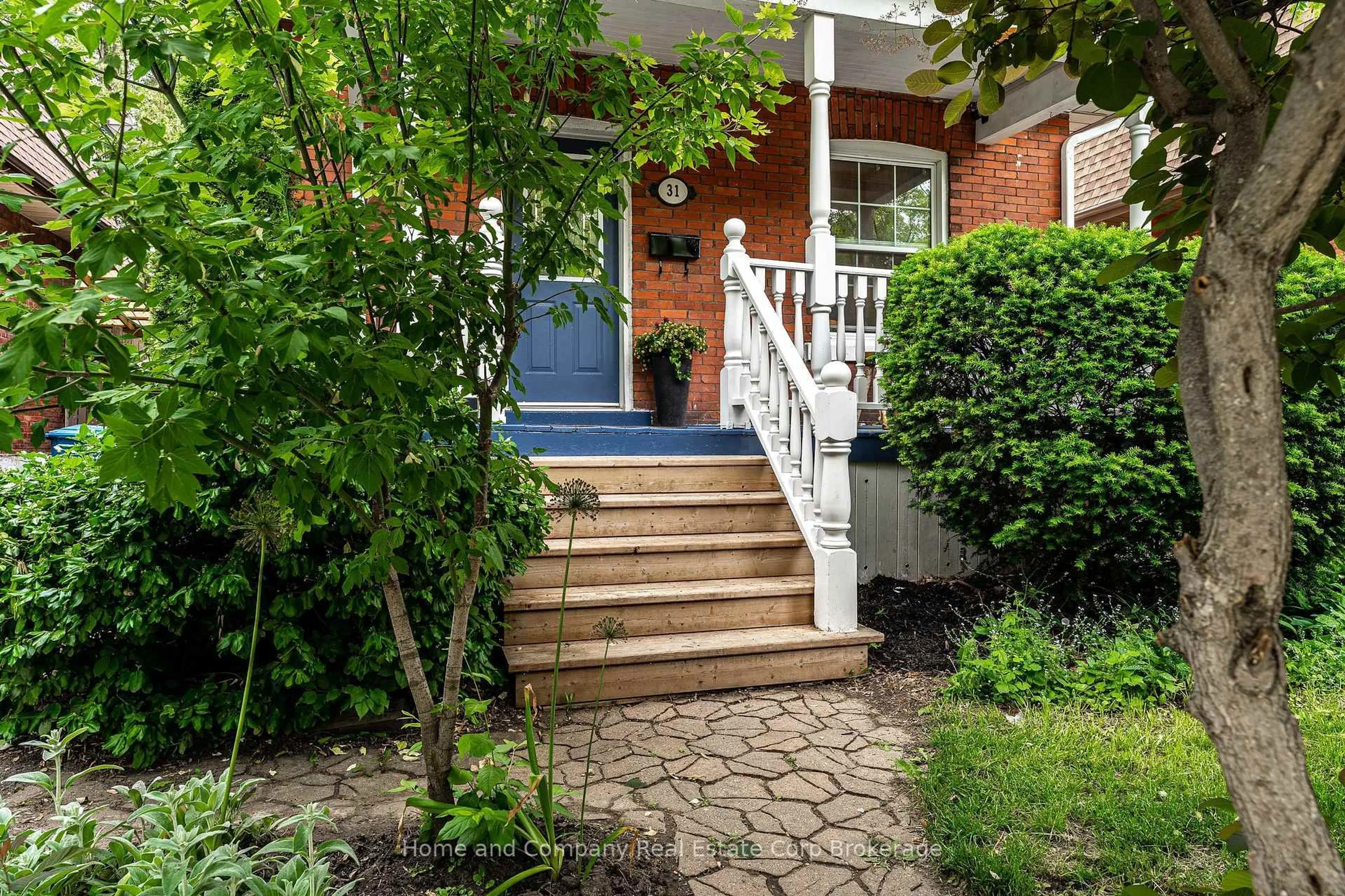 Unknown for 31 Milton St, Stratford Ontario N5A 3T9