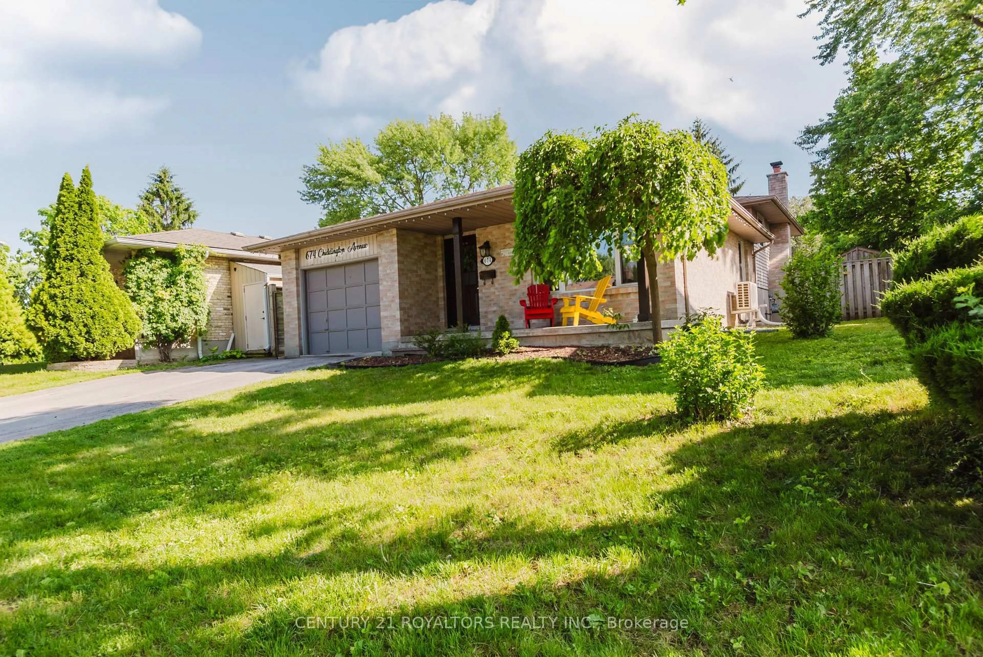 Unknown for 674 CHIDDINGTON Ave, London South Ontario N6C 2W7
