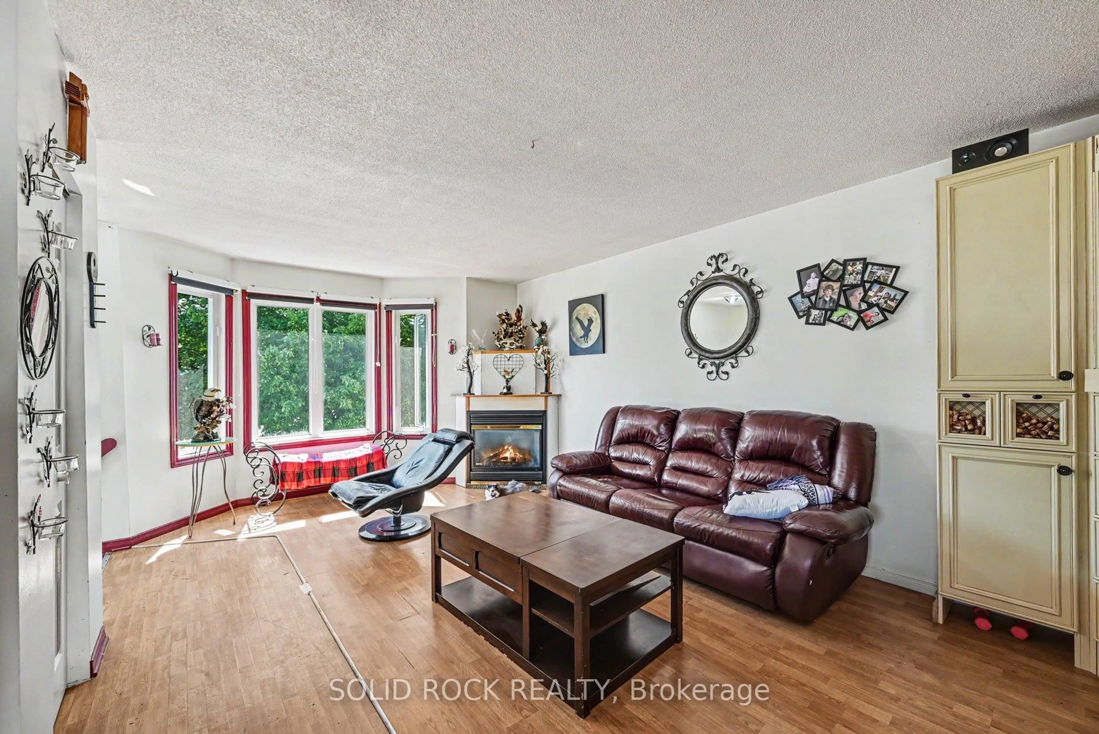 Living room with furniture, unknown for 530 Mario St, Hawkesbury Ontario K6A 3V4