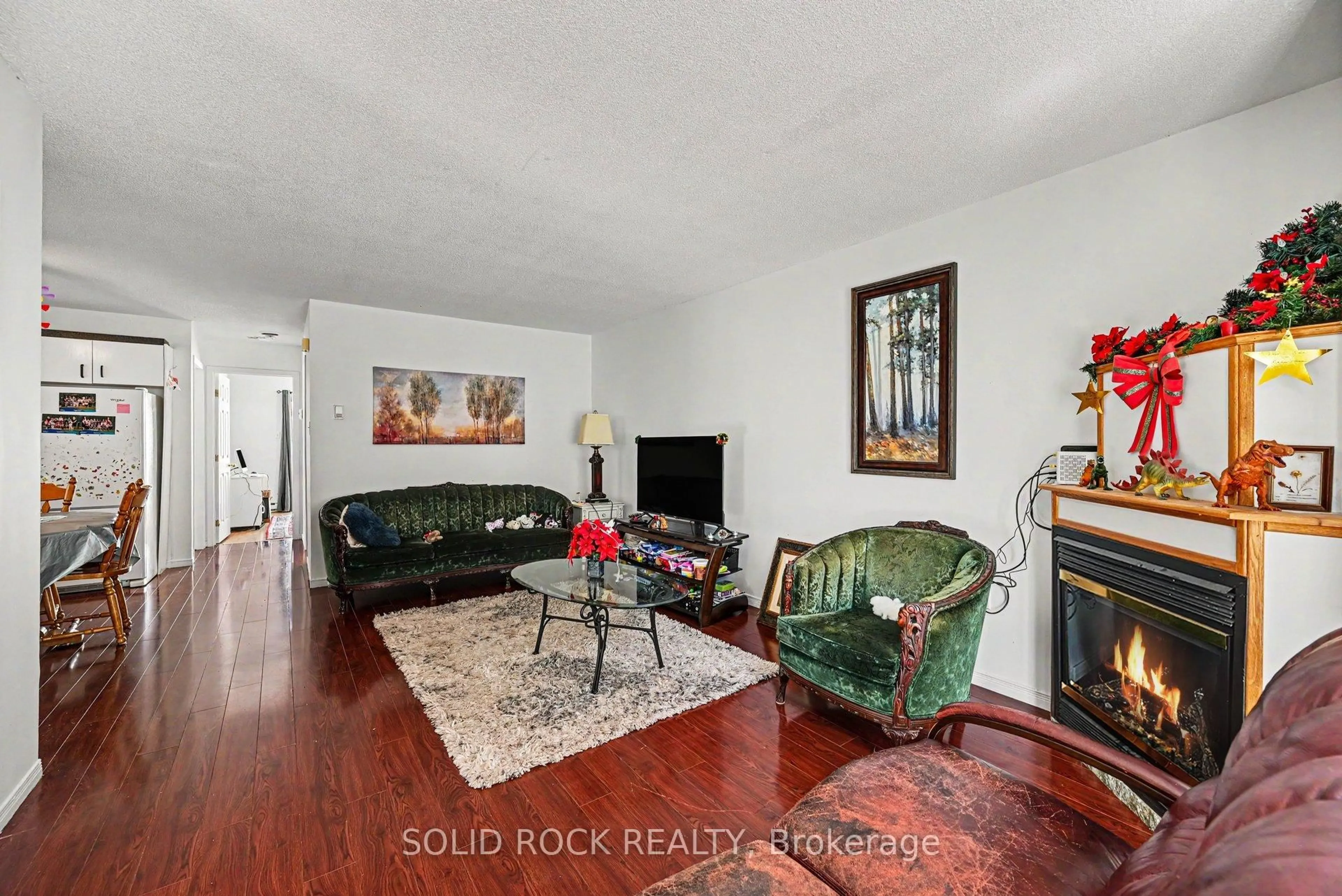 Living room with furniture, unknown for 532 Mario St, Hawkesbury Ontario K6A 3V4