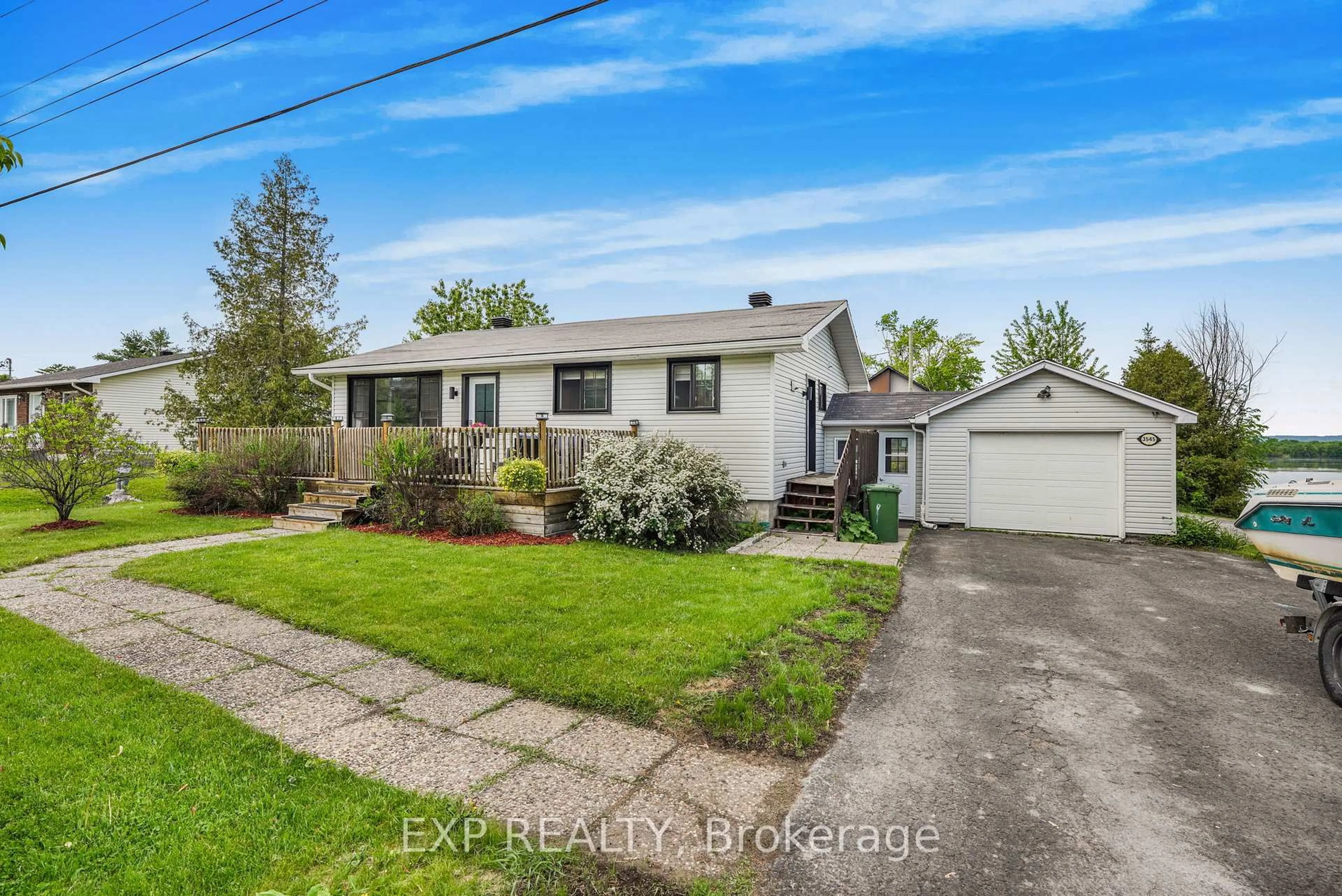 A pic from outside/outdoor area/front of a property/back of a property/a pic from drone, street for 3545 Principale St, Alfred and Plantagenet Ontario K0A 3K0