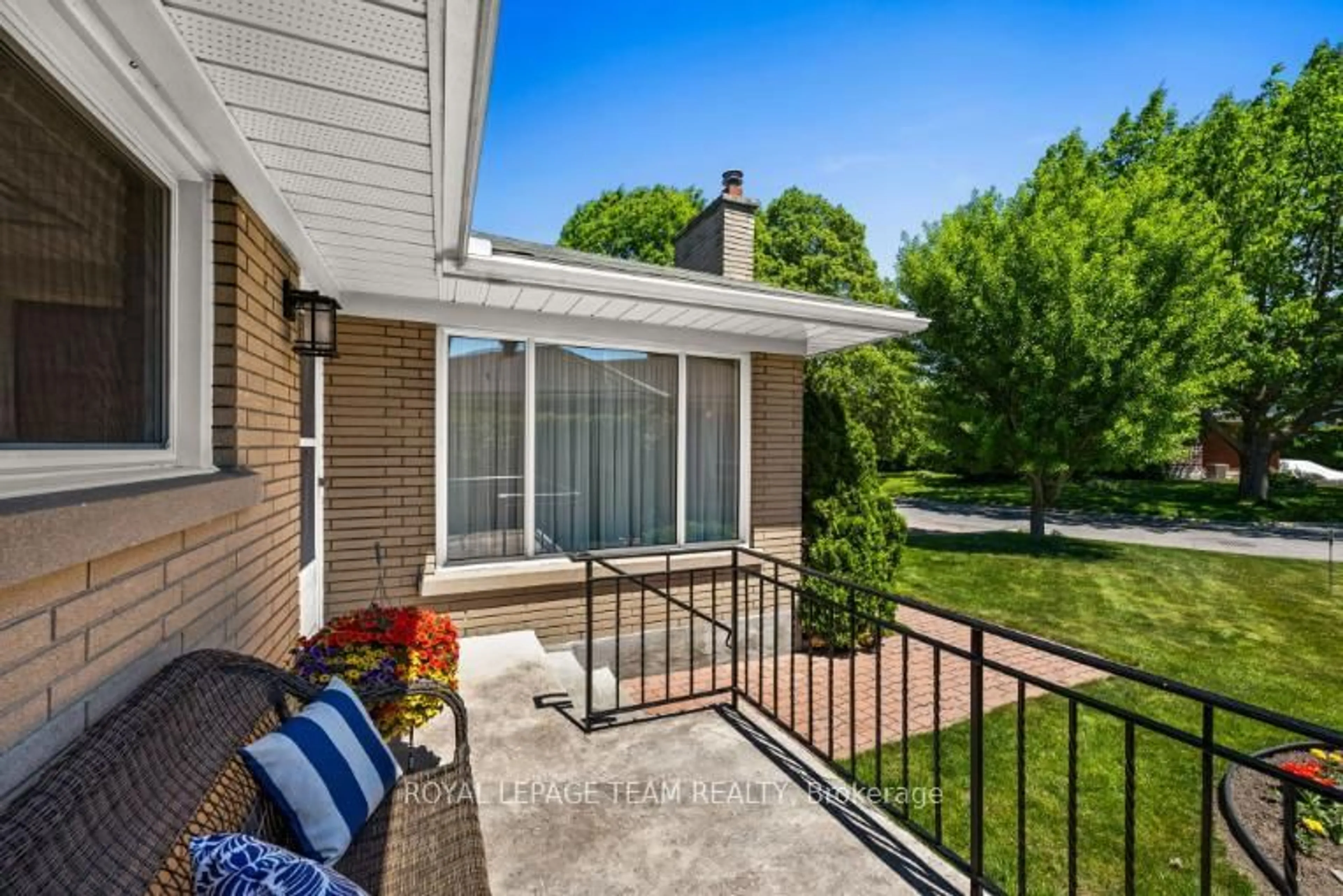Unknown for 1218 Cline Cres, Ottawa Ontario K2C 2P2