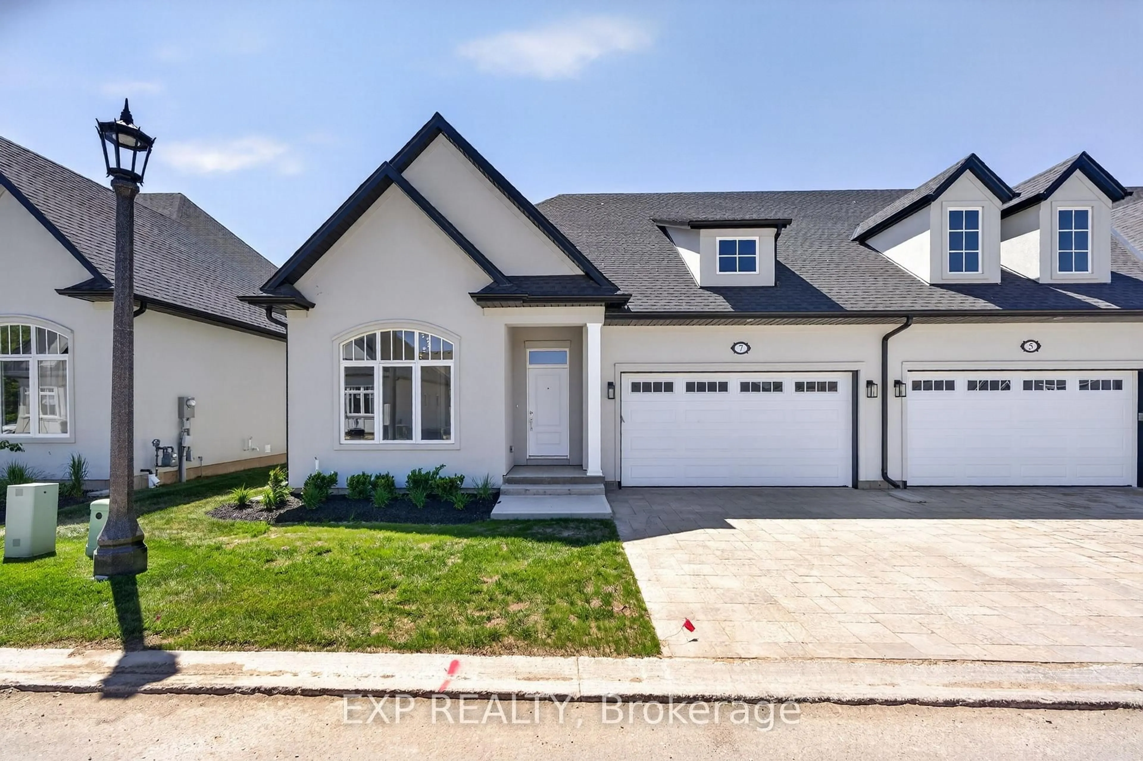 Unknown for 7 Butternut Cres, Fort Erie Ontario L0S 1N0