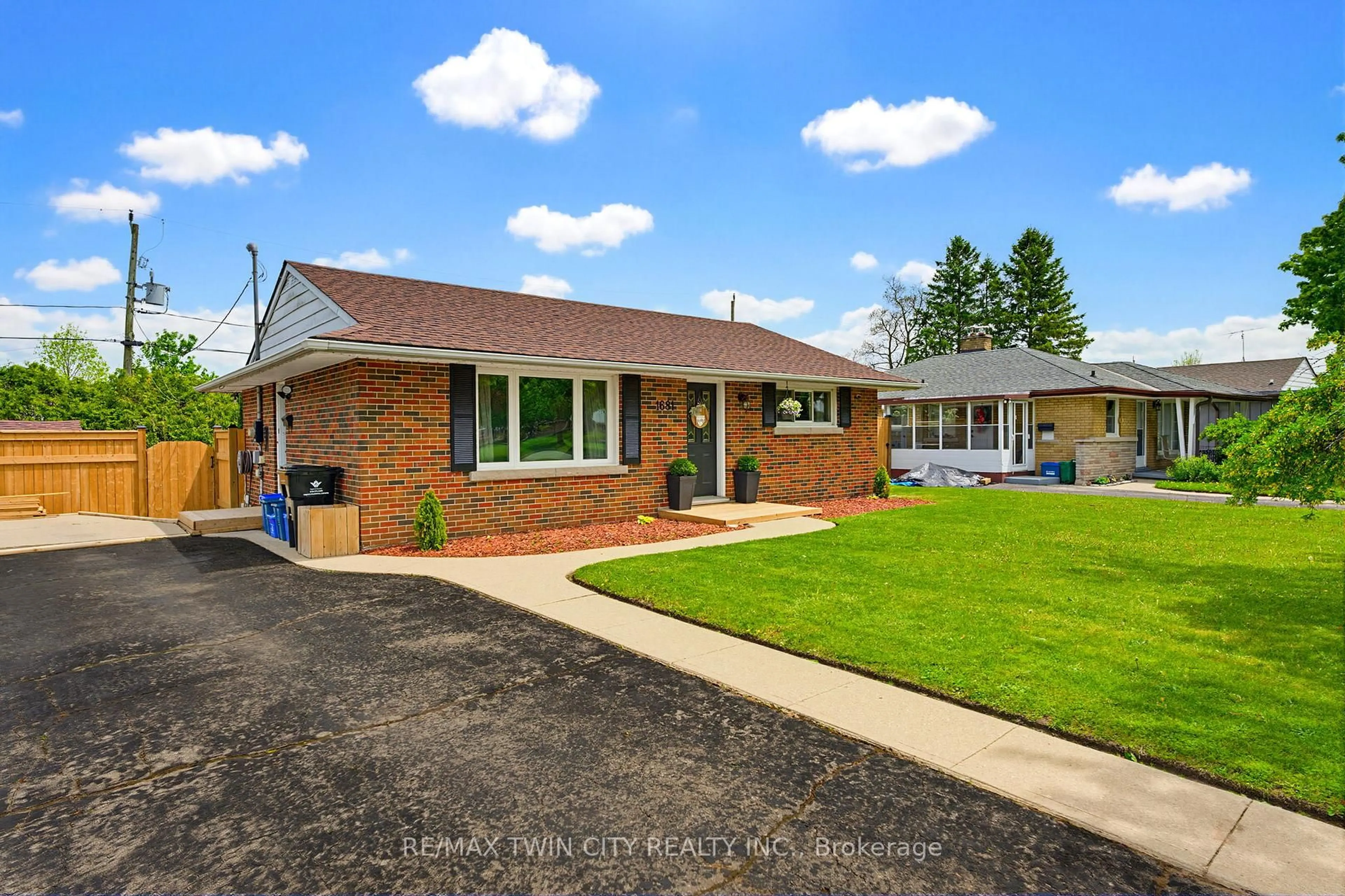 Home with brick exterior material, street for 1681 Severn Ave, Cambridge Ontario N3H 2R6