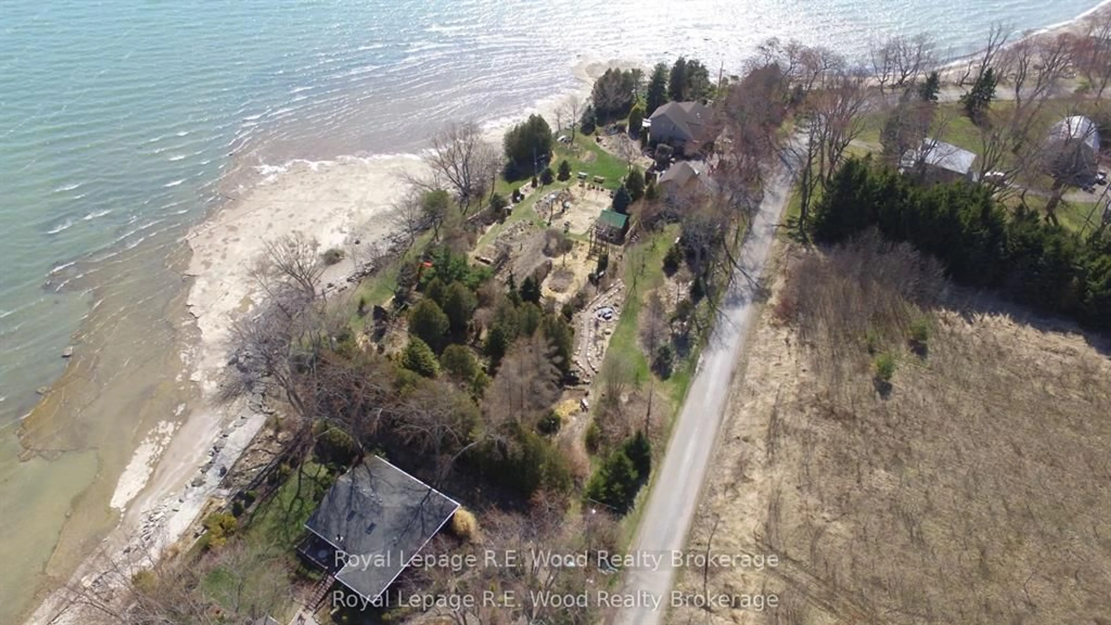 A pic from outside/outdoor area/front of a property/back of a property/a pic from drone, water/lake/river/ocean view for 1806 Lakeshore Rd, Haldimand Ontario N0A 1P0