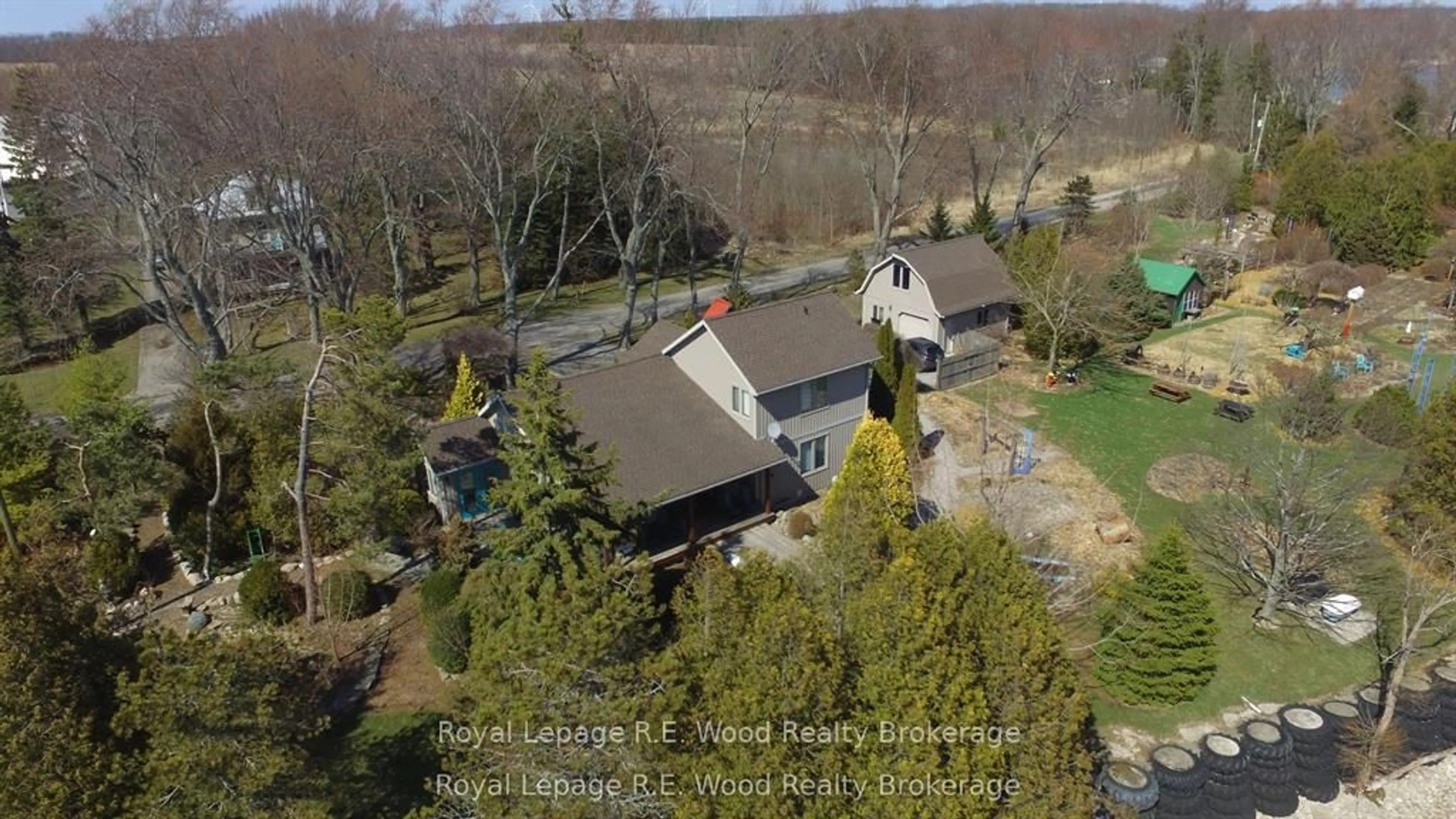 A pic from outside/outdoor area/front of a property/back of a property/a pic from drone, water/lake/river/ocean view for 1806 Lakeshore Rd, Haldimand Ontario N0A 1P0
