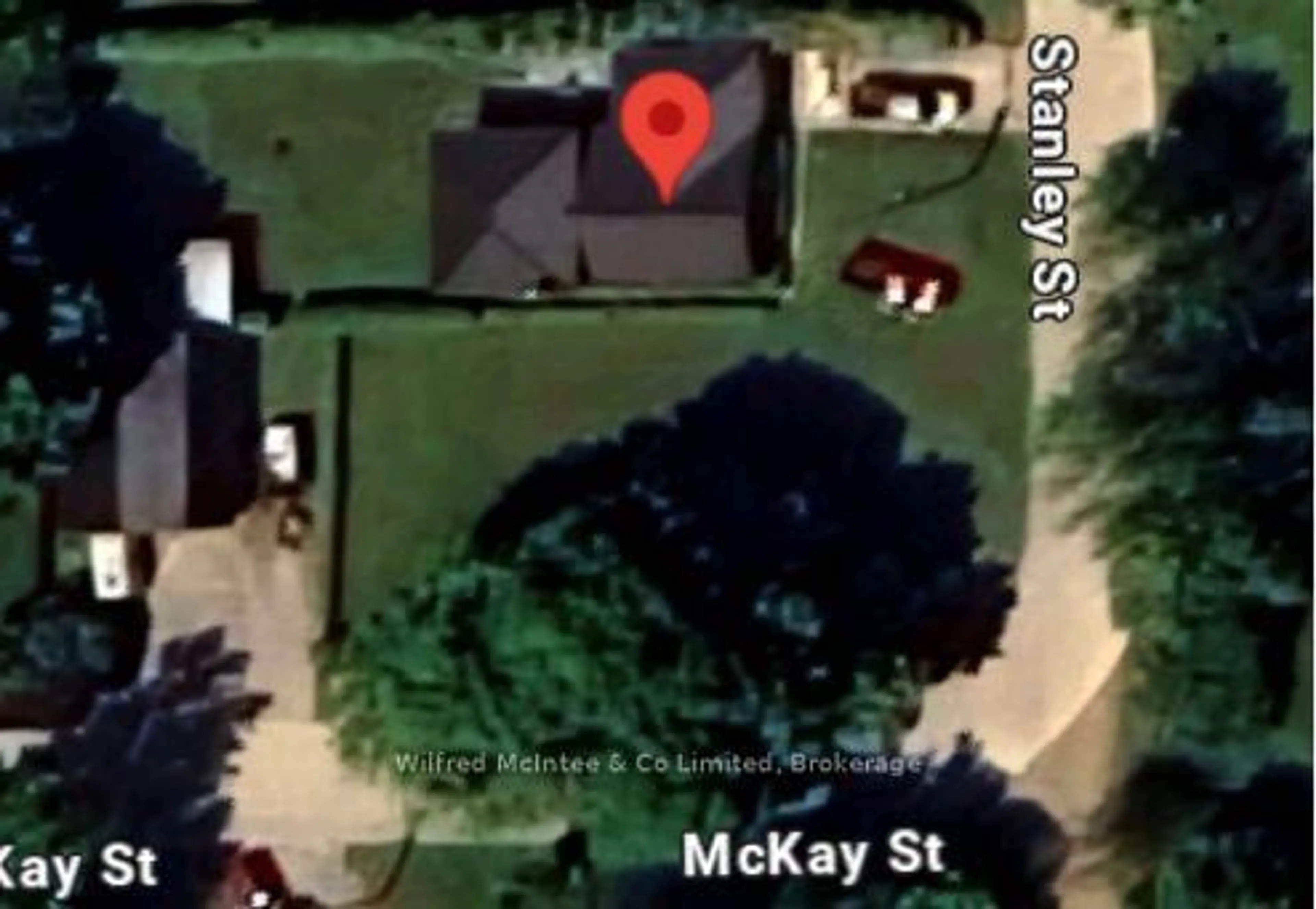 A pic from outside/outdoor area/front of a property/back of a property/a pic from drone, street for 24 STANLEY St, Kincardine Ontario N0G 2T0