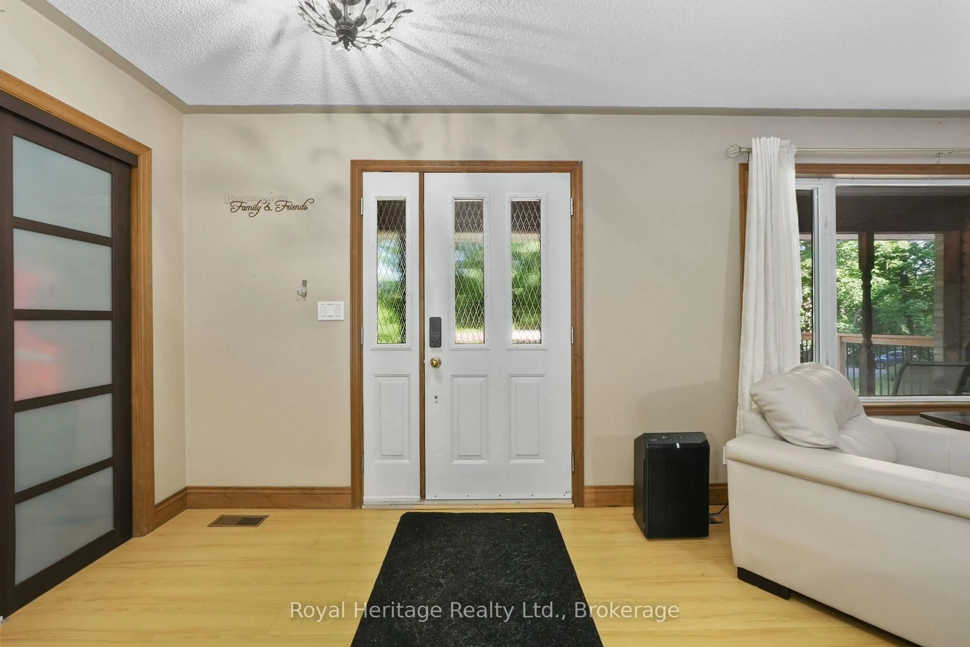 Indoor entryway for 691 Hansen Rd, Brighton Ontario K0K 1H0