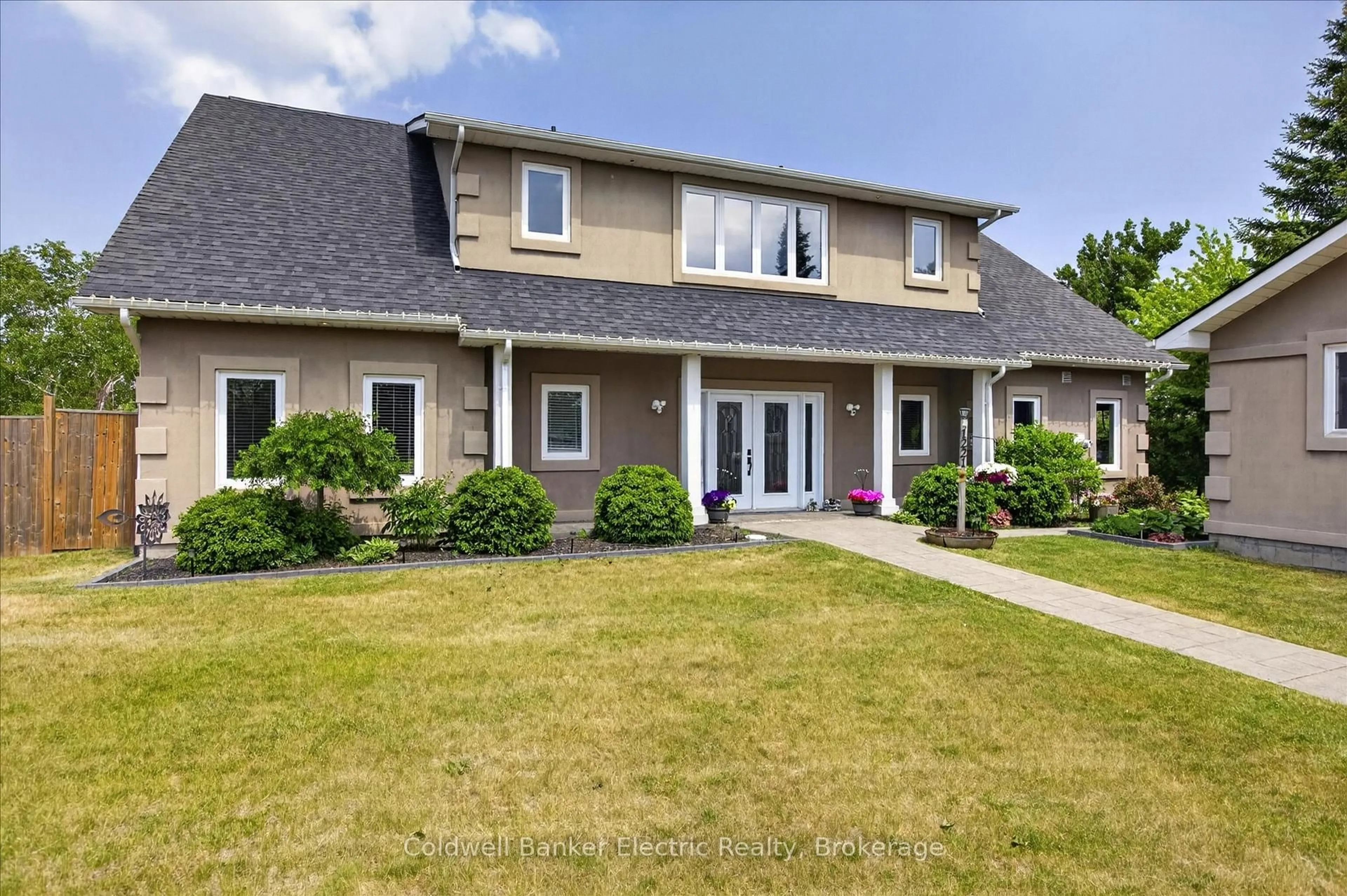 Home with vinyl exterior material, street for 1221 Youngs Cove Rd, Selwyn Ontario K0L 1T0