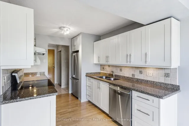 30 Blue Springs Dr #102, Waterloo 5
