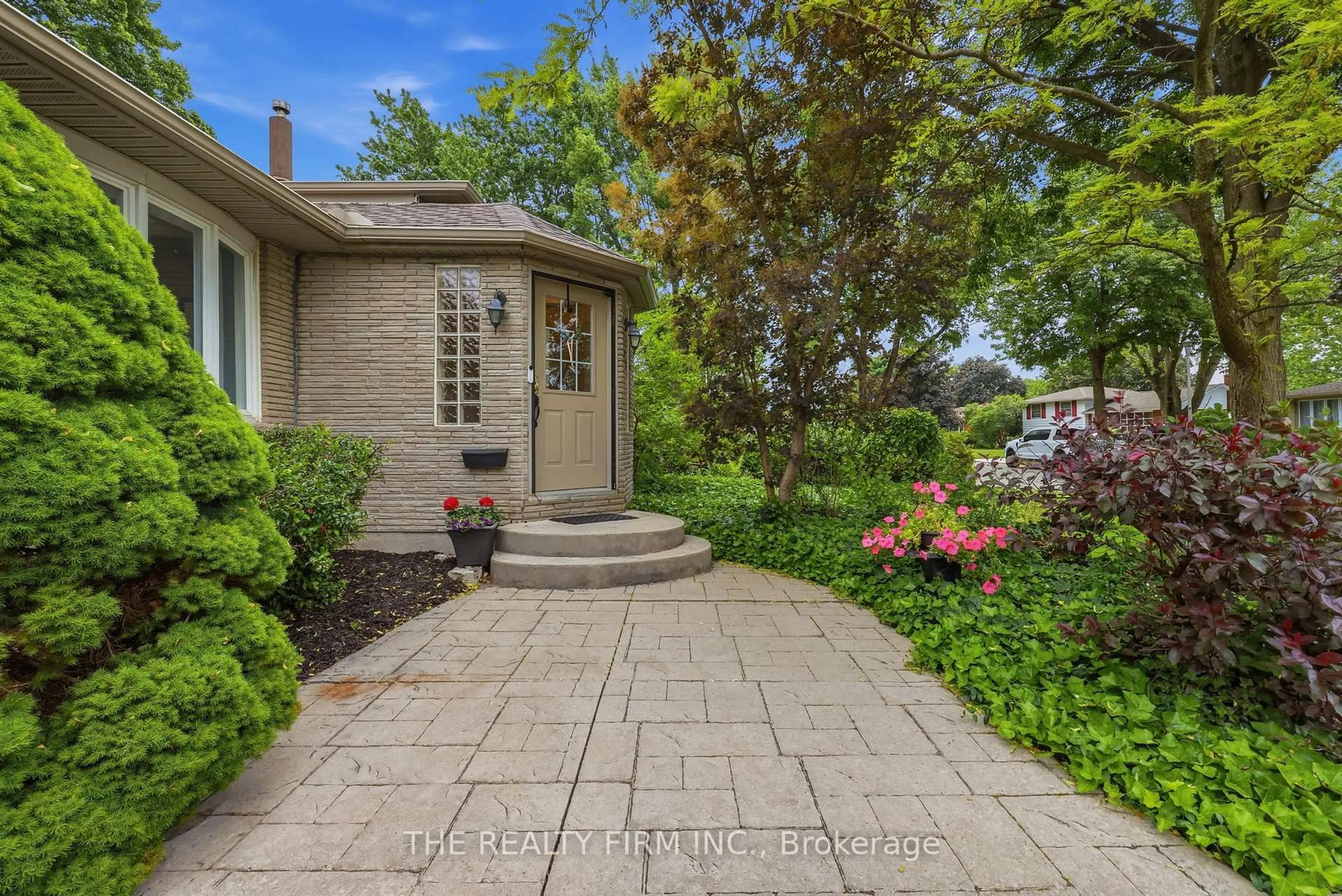 Unknown for 79 Mendip Cres, London South Ontario N6E 1H2