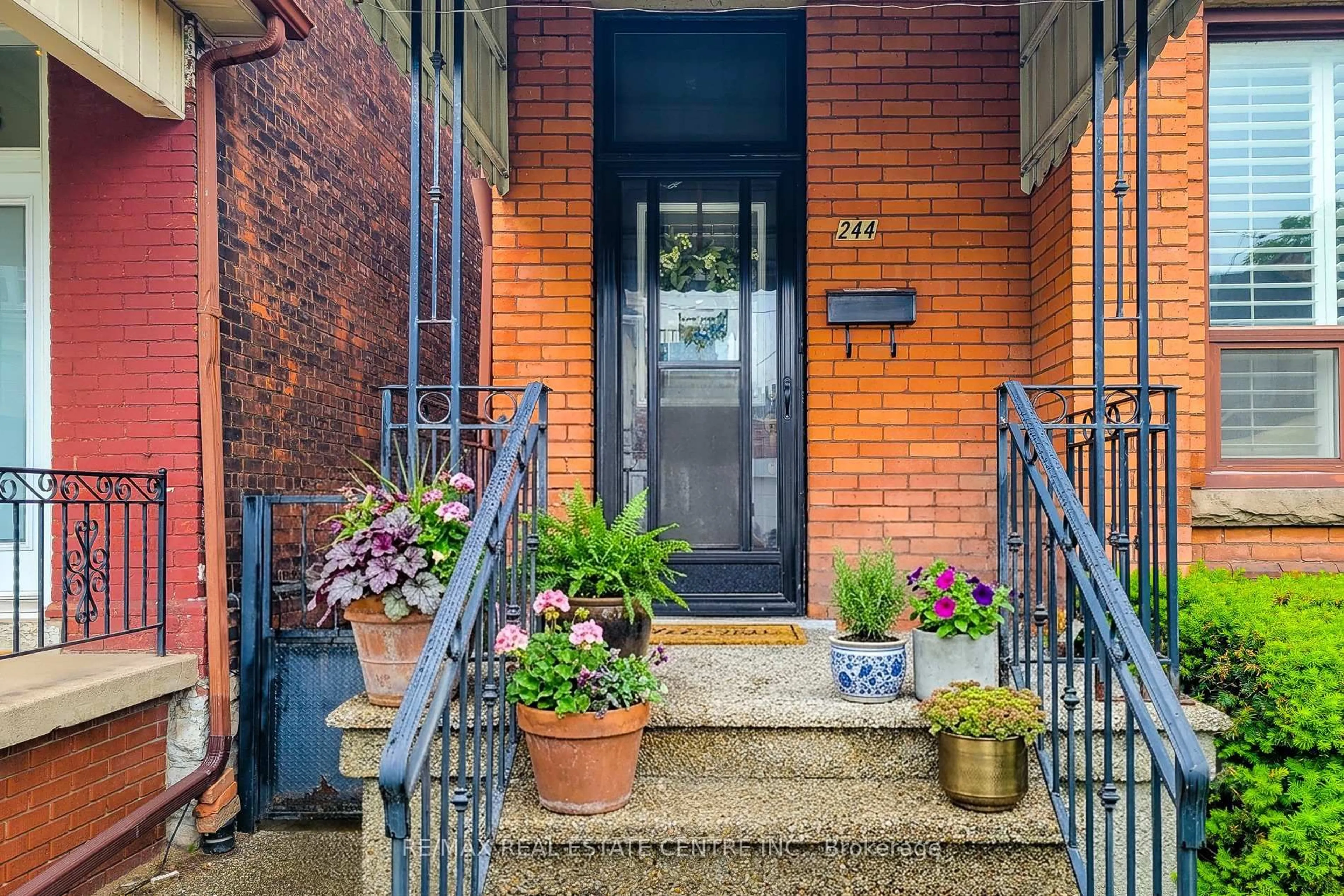 Indoor entryway for 244 Hughson St, Hamilton Ontario L8L 4M3